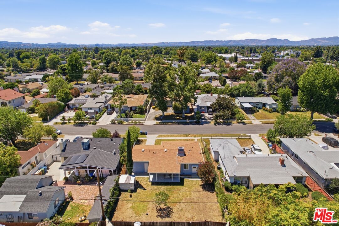 7444 Oak Park Ave