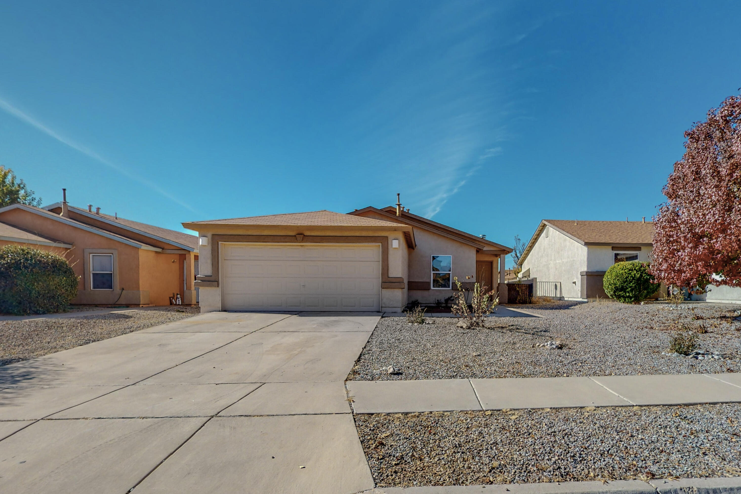 2823 SOLANO DEL SOL Drive NE