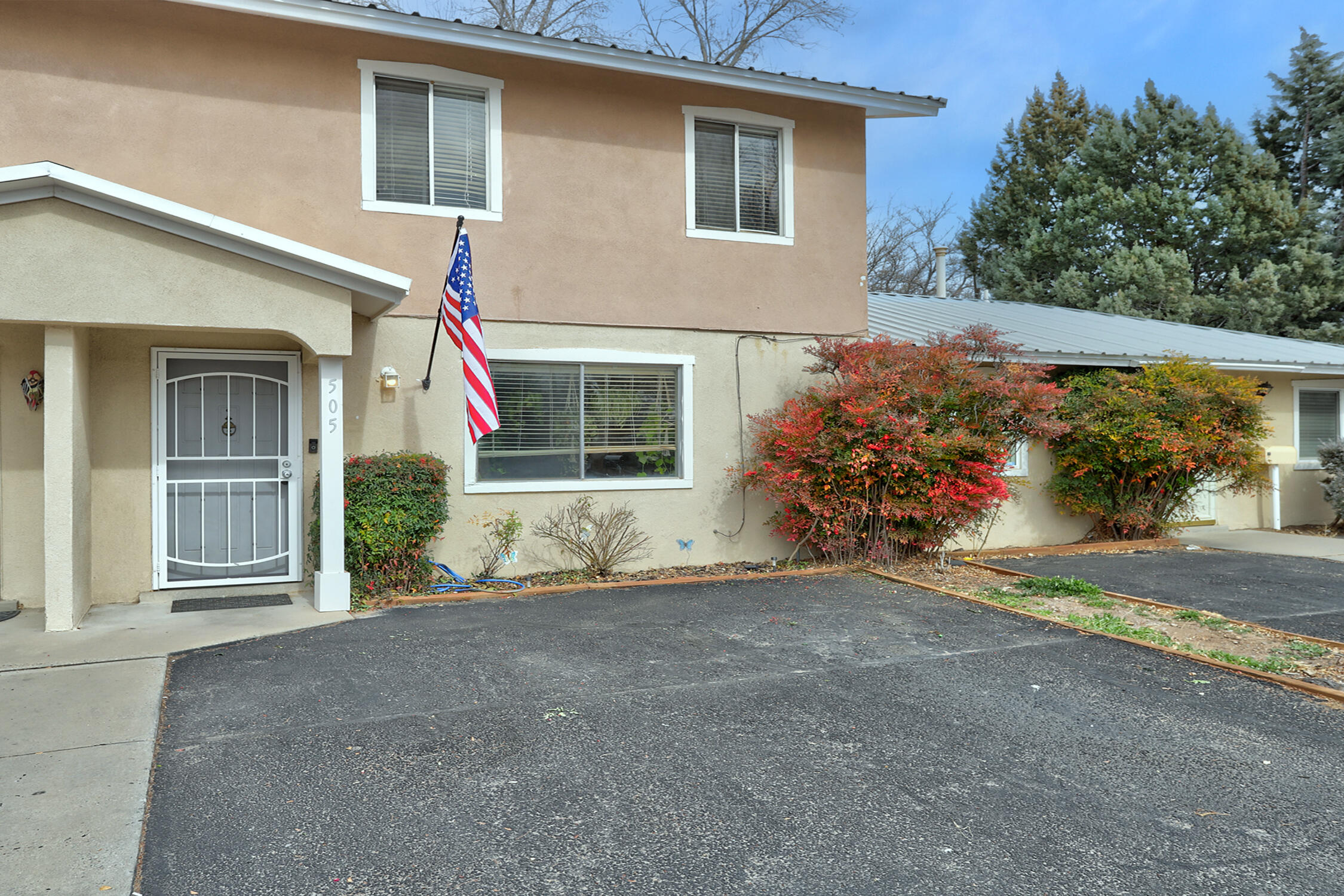 505 CIRCULO FLORETTA NW