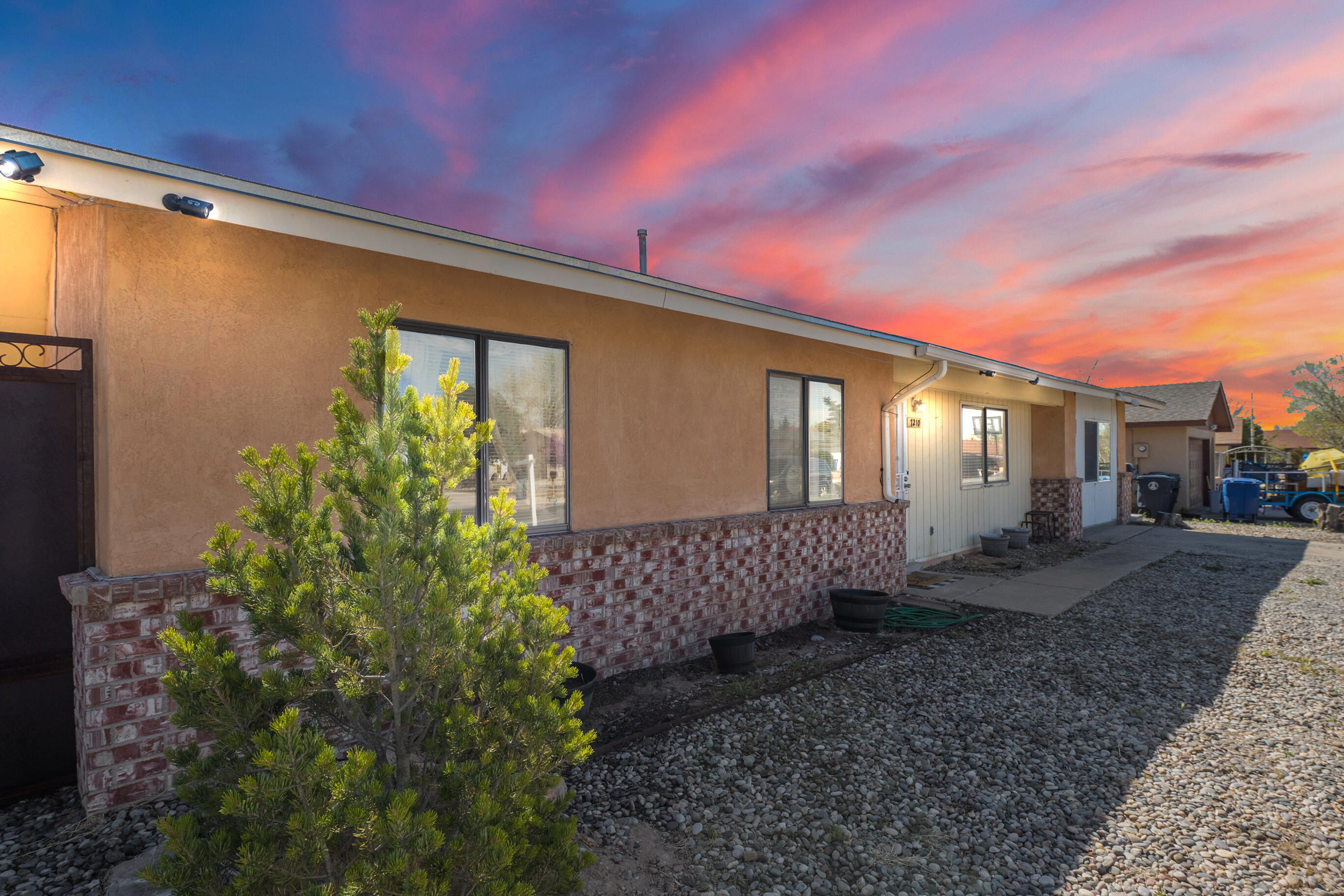 7210 Santa Fe Trail NW