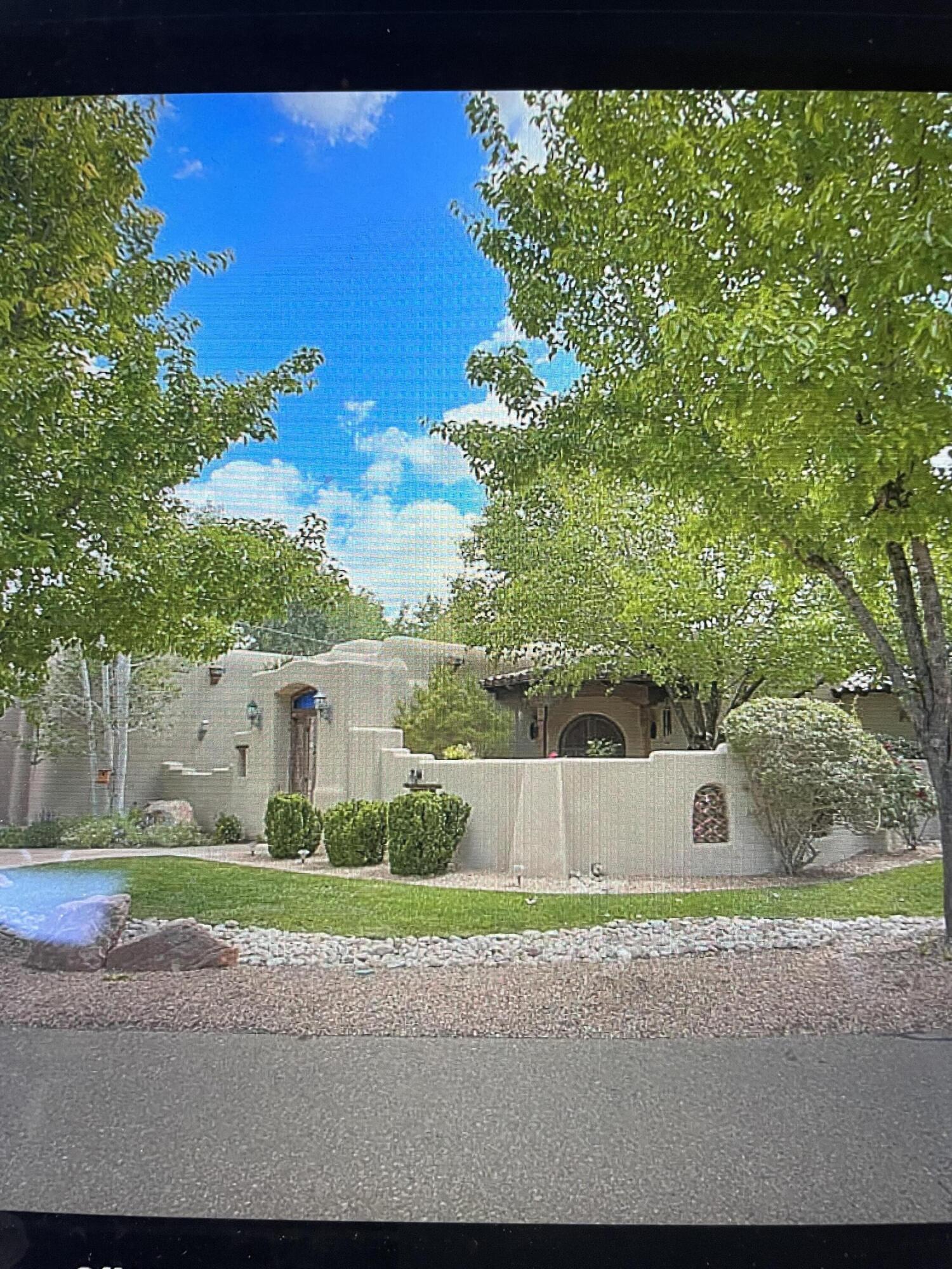 705 Los Prados De Guadalupe Drive NW