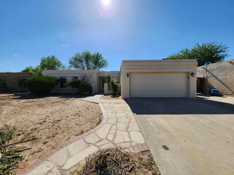 7605 Wells Fargo Trail NW