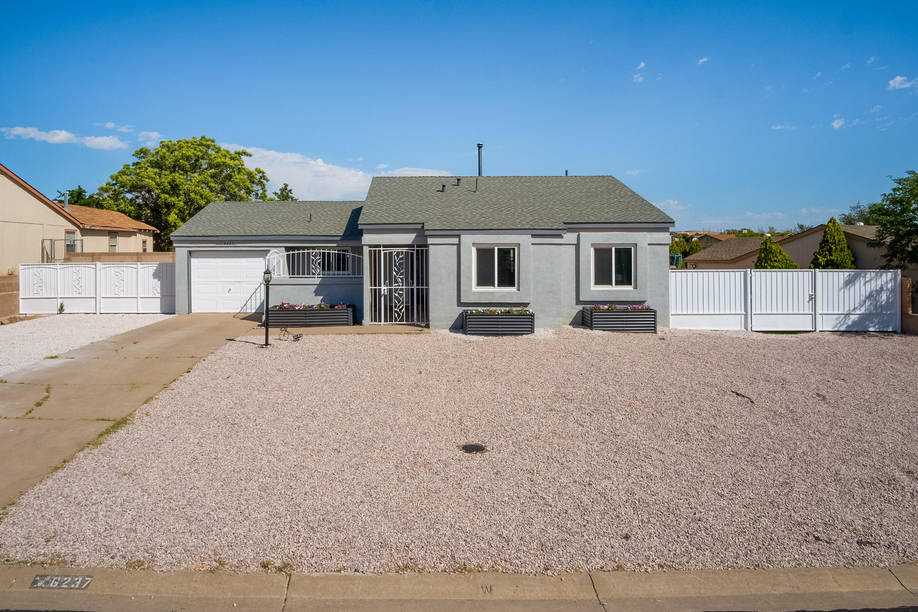 6237 Apache Plume Road NE