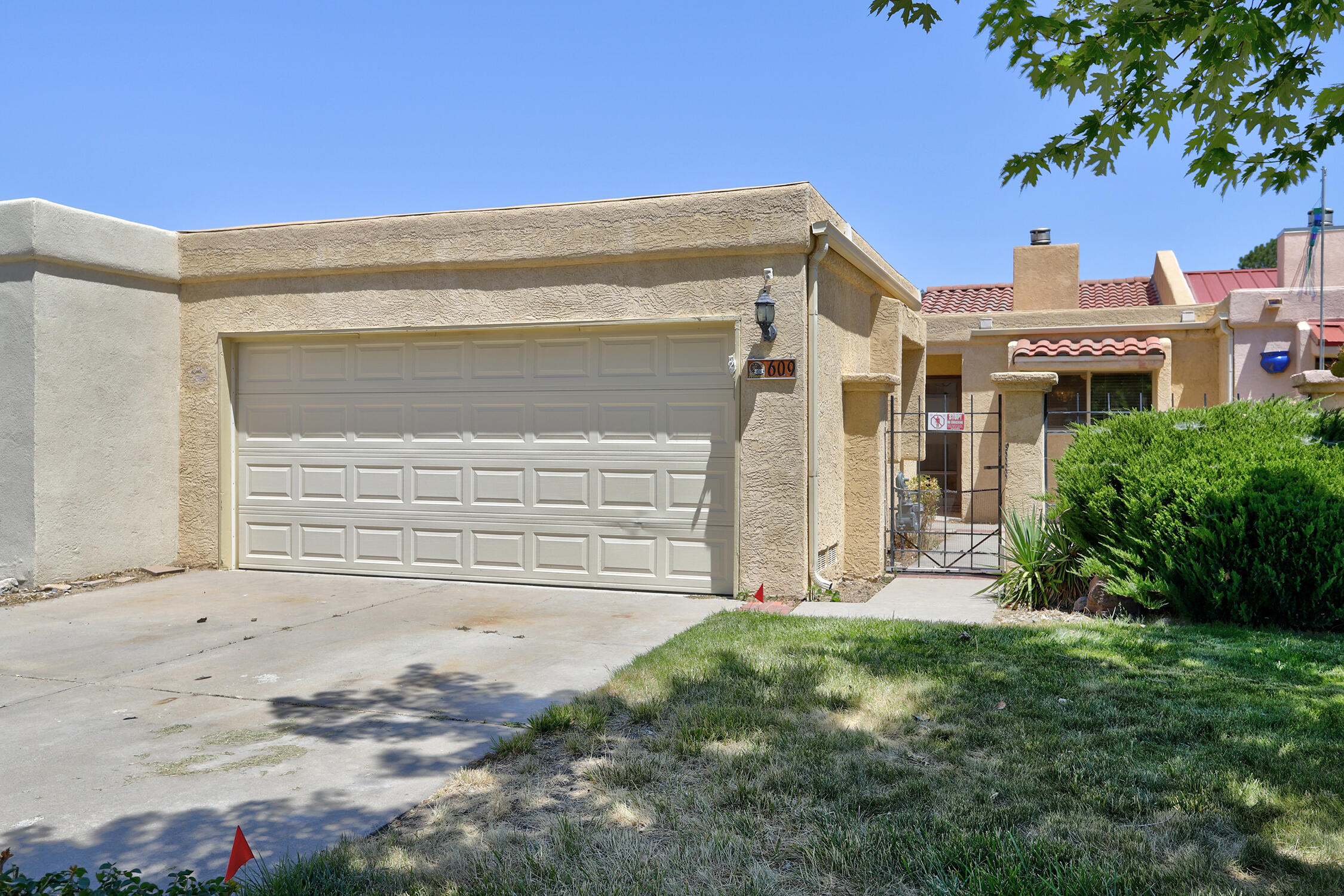 609 Meadow Green Court SE