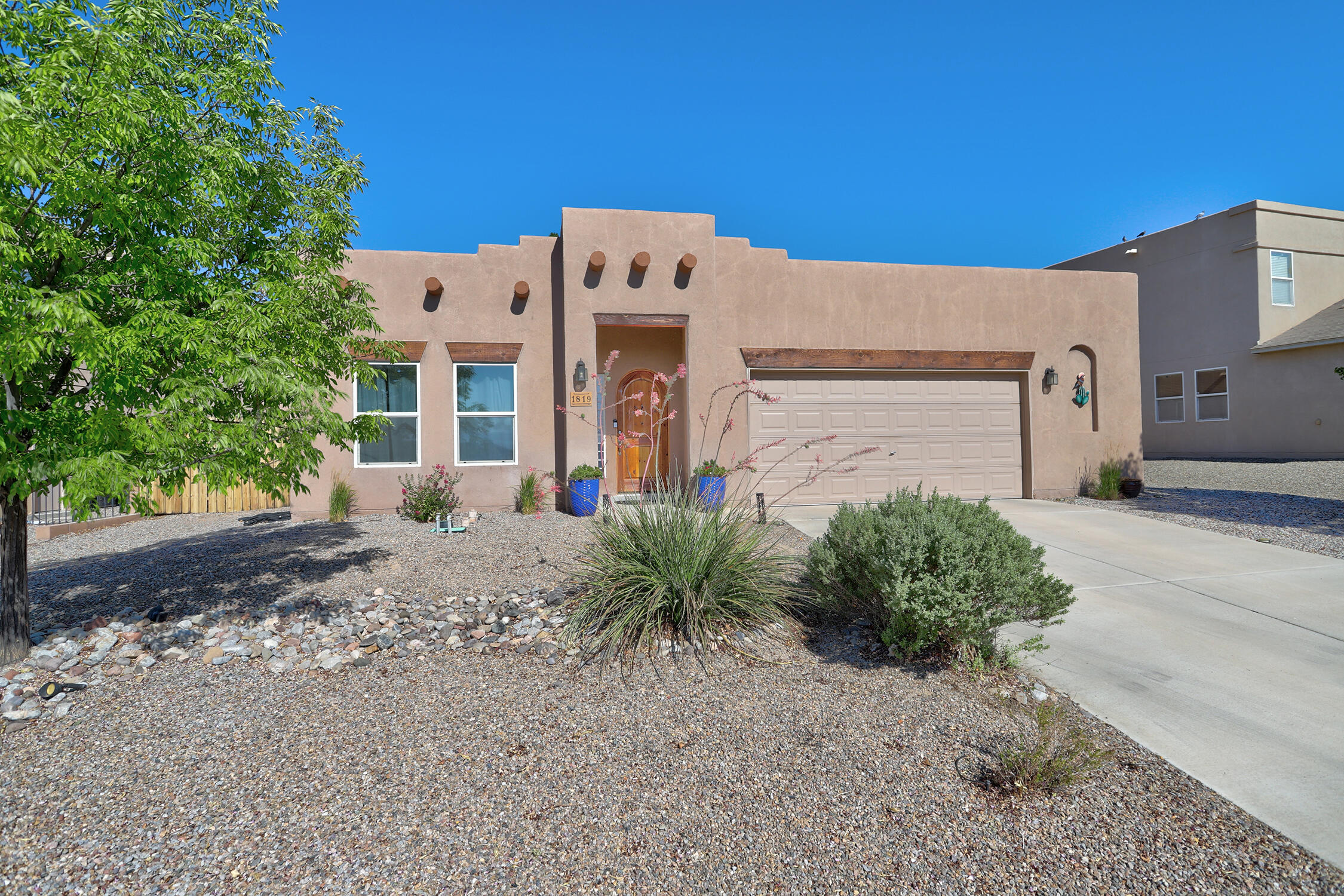 1819 Caramesa Drive SE