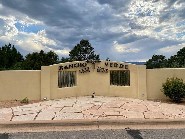 4 Cresta Vista Court