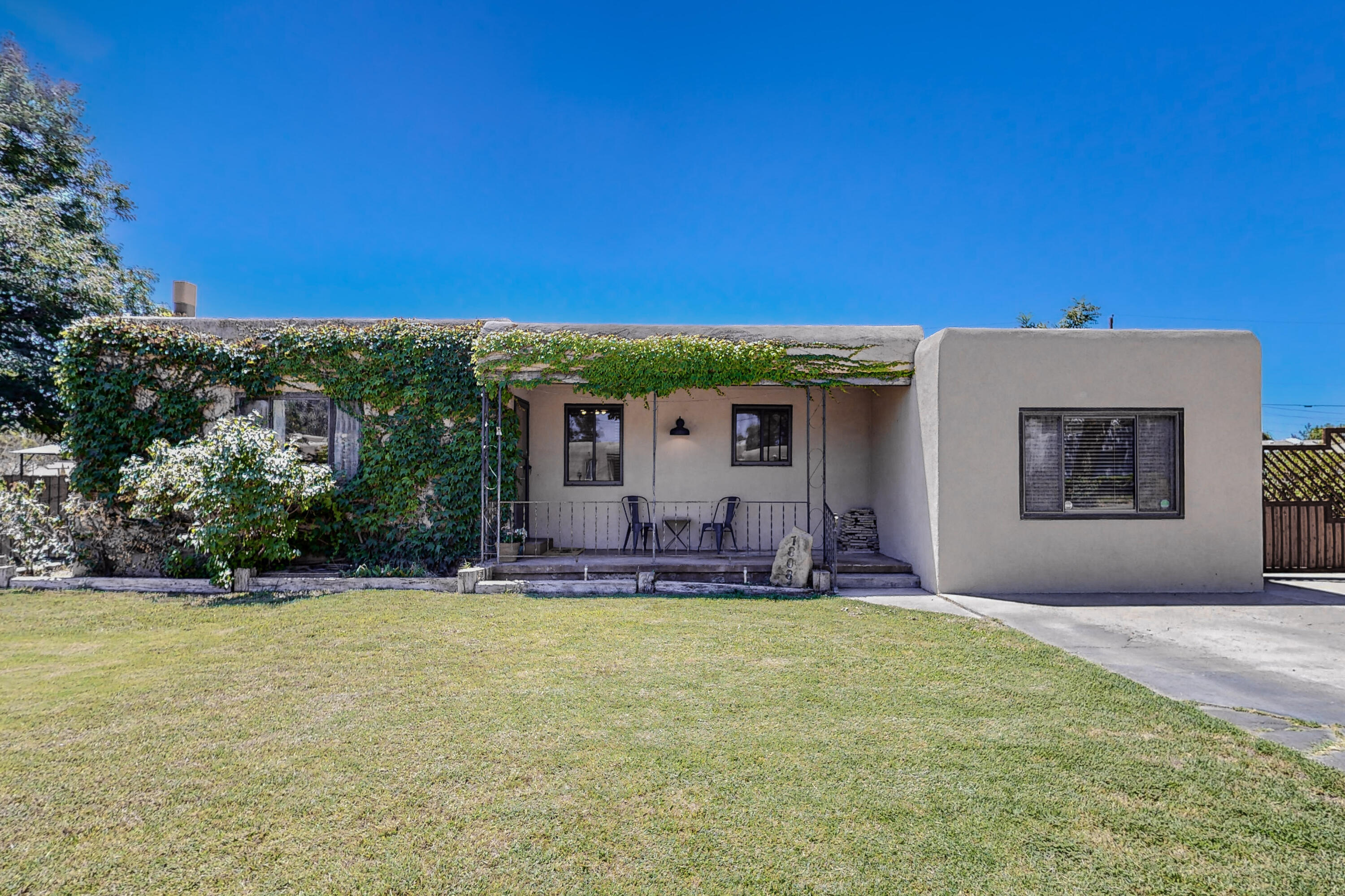 1808 Neat Lane SW
