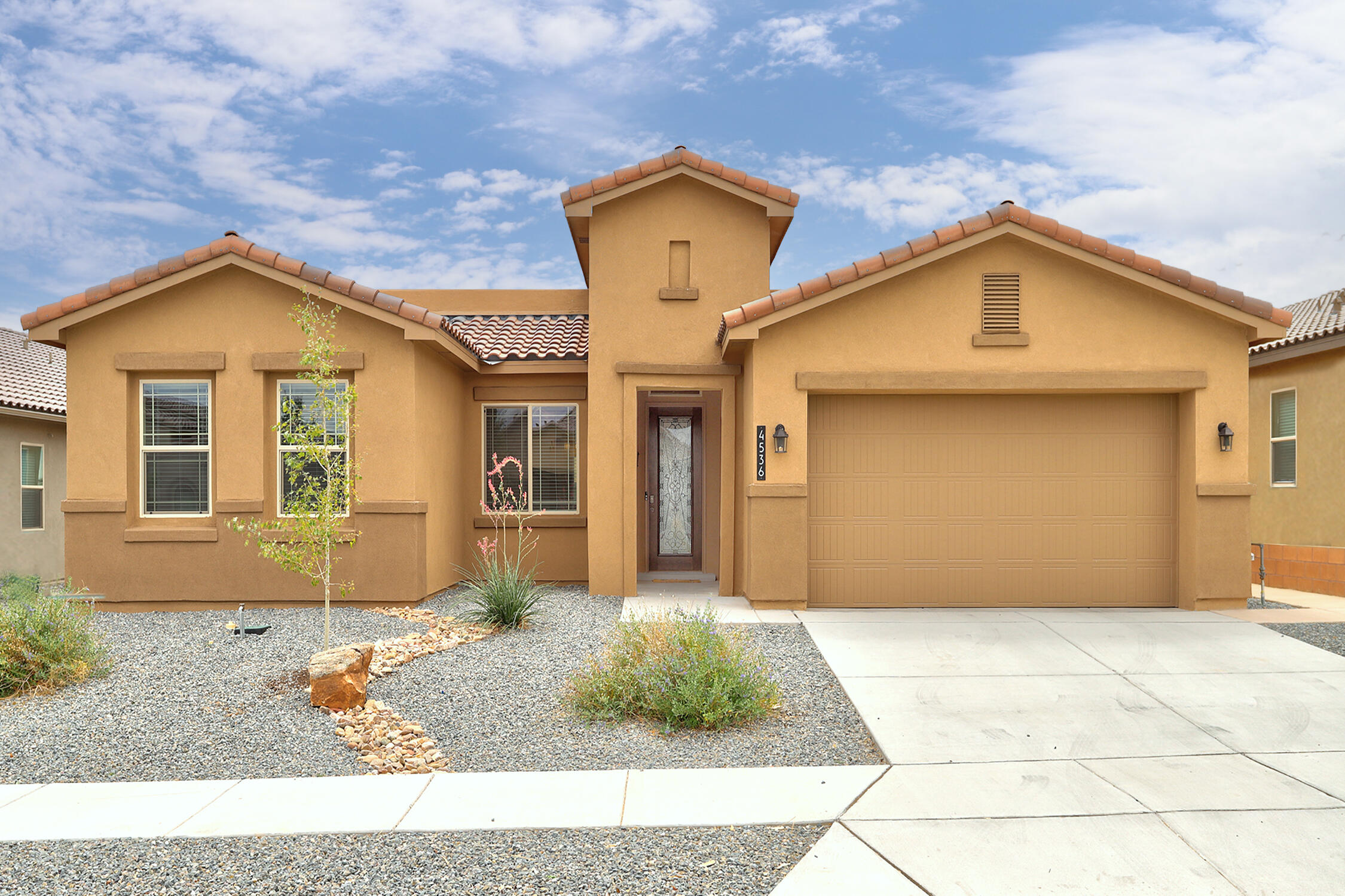 4536 Skyline Loop NE