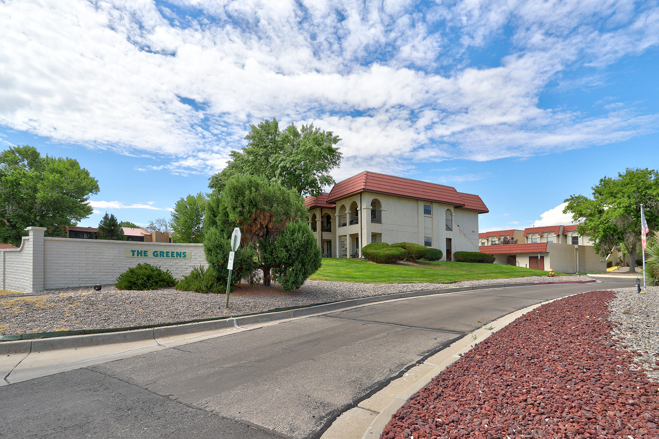 803 Country Club Drive SE 2e
