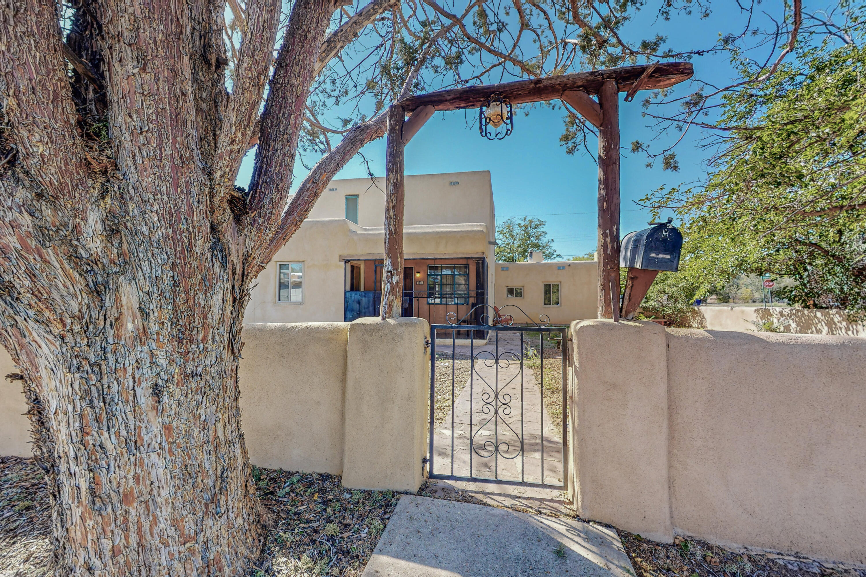 36 Garden Park Circle NW