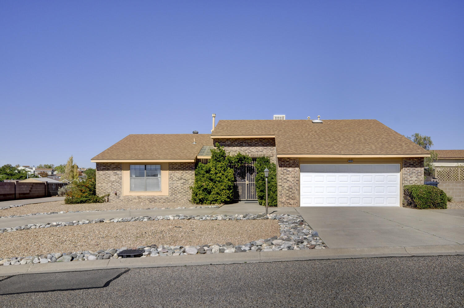 4493 Quartz Drive NE