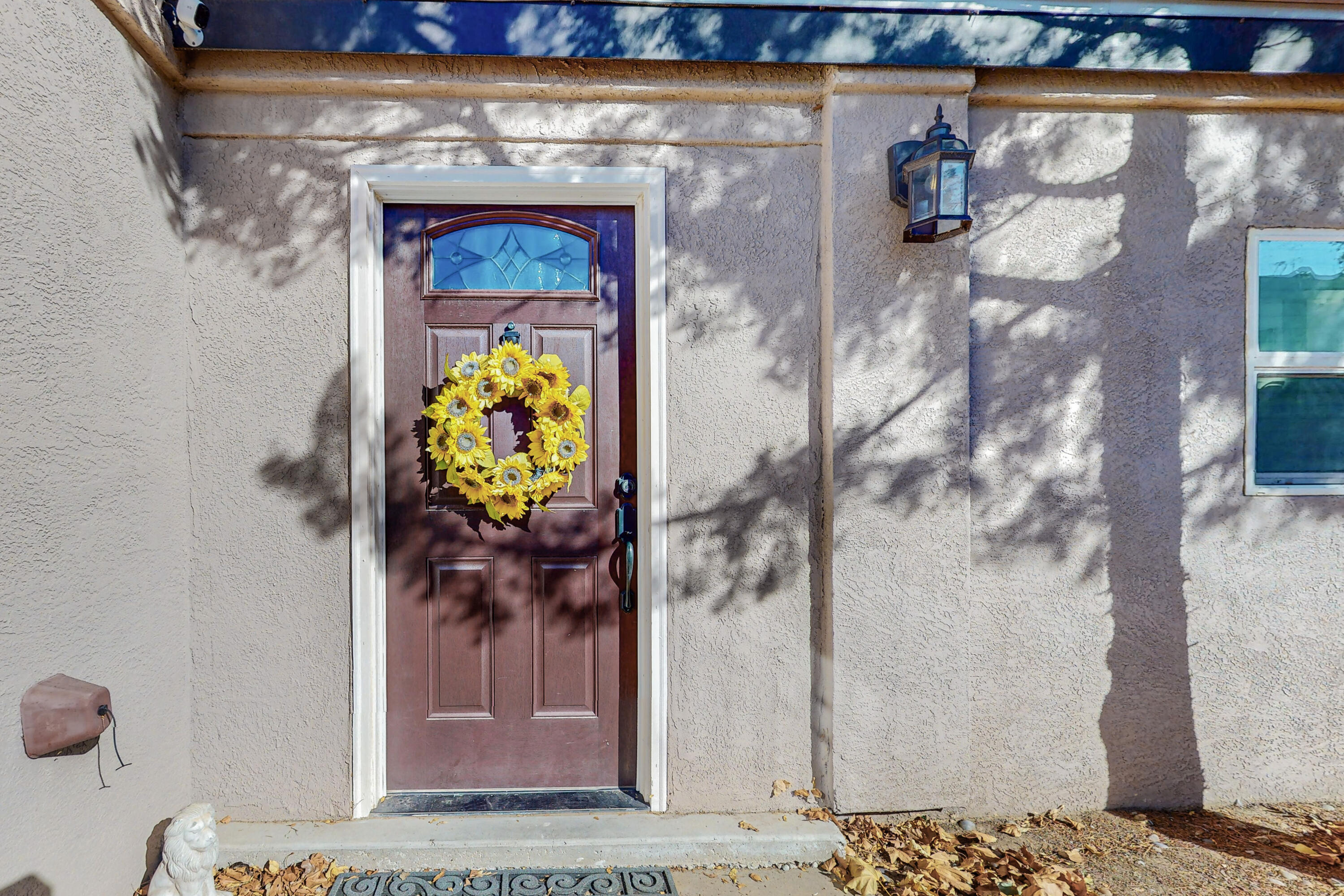 920 Charles Drive NE