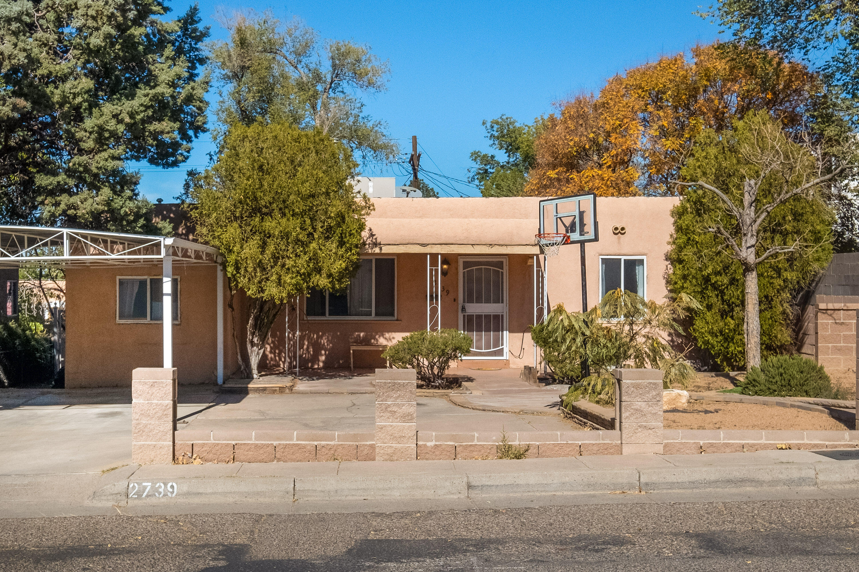 2739 Santa Clara Avenue SE