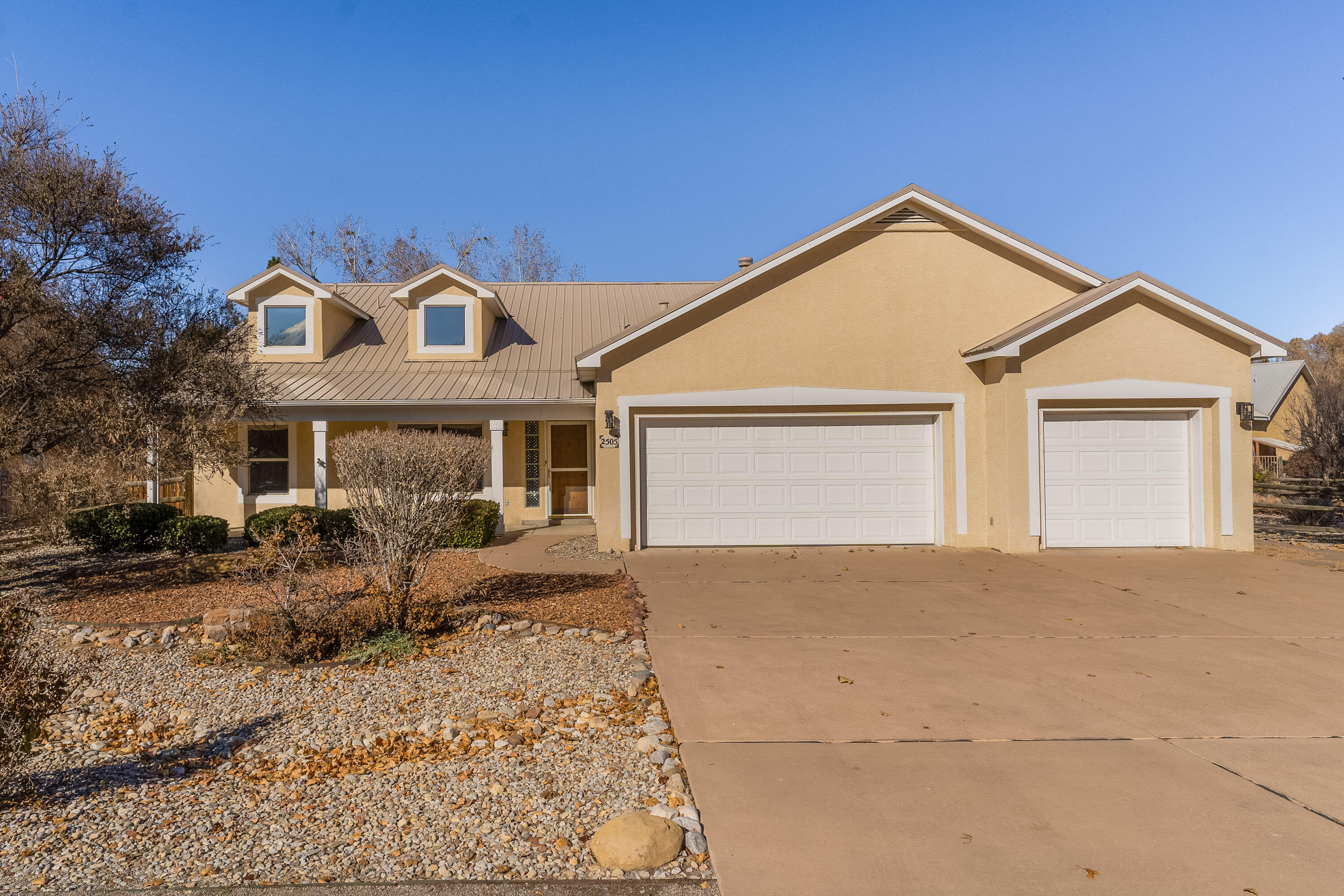 2505 Rio Orilla Lane NW