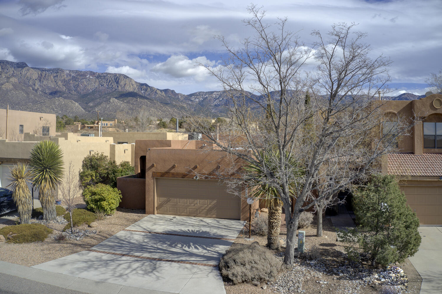 2146 Black Willow Drive NE