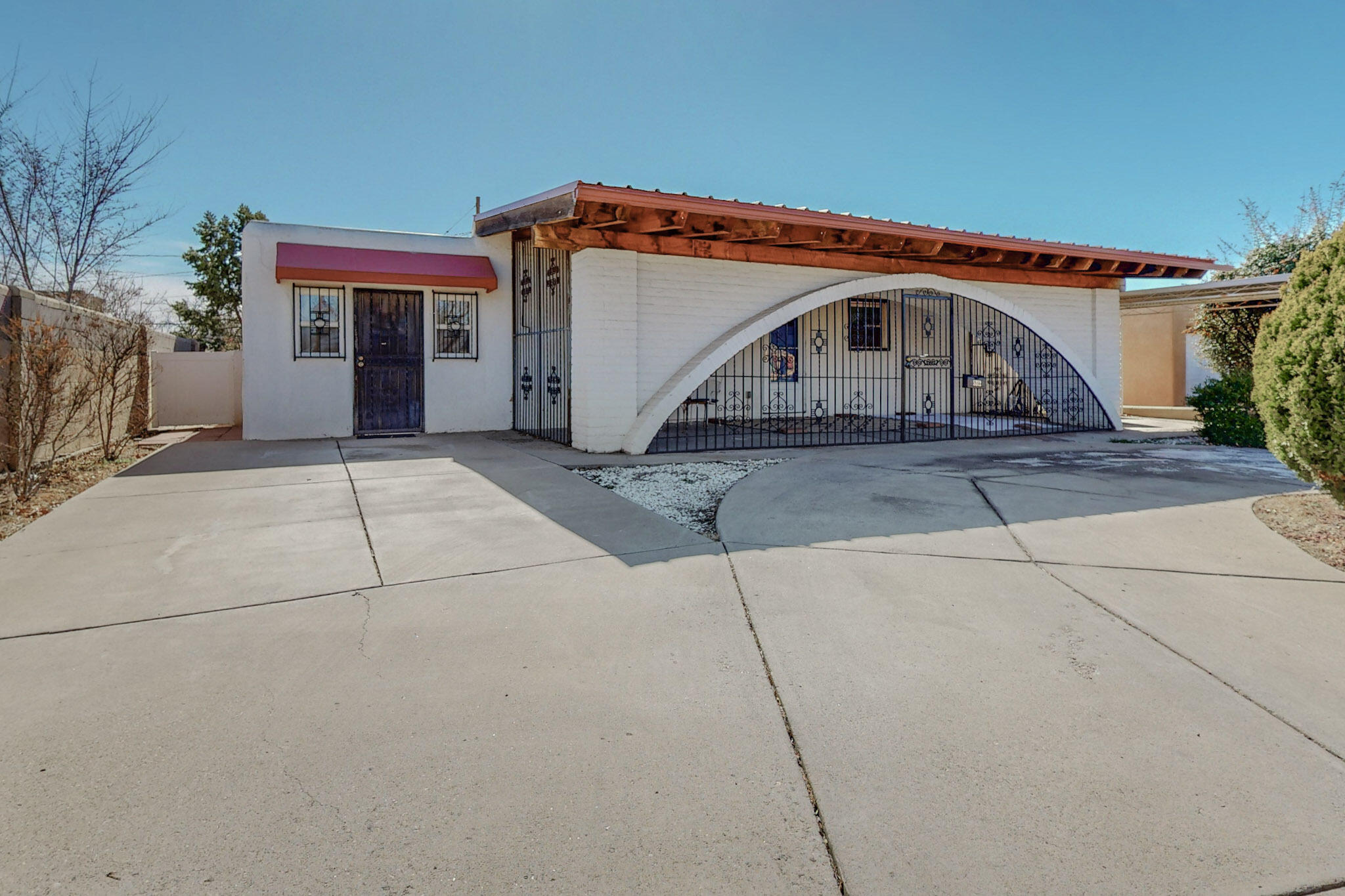 5312 Comanche Road NE