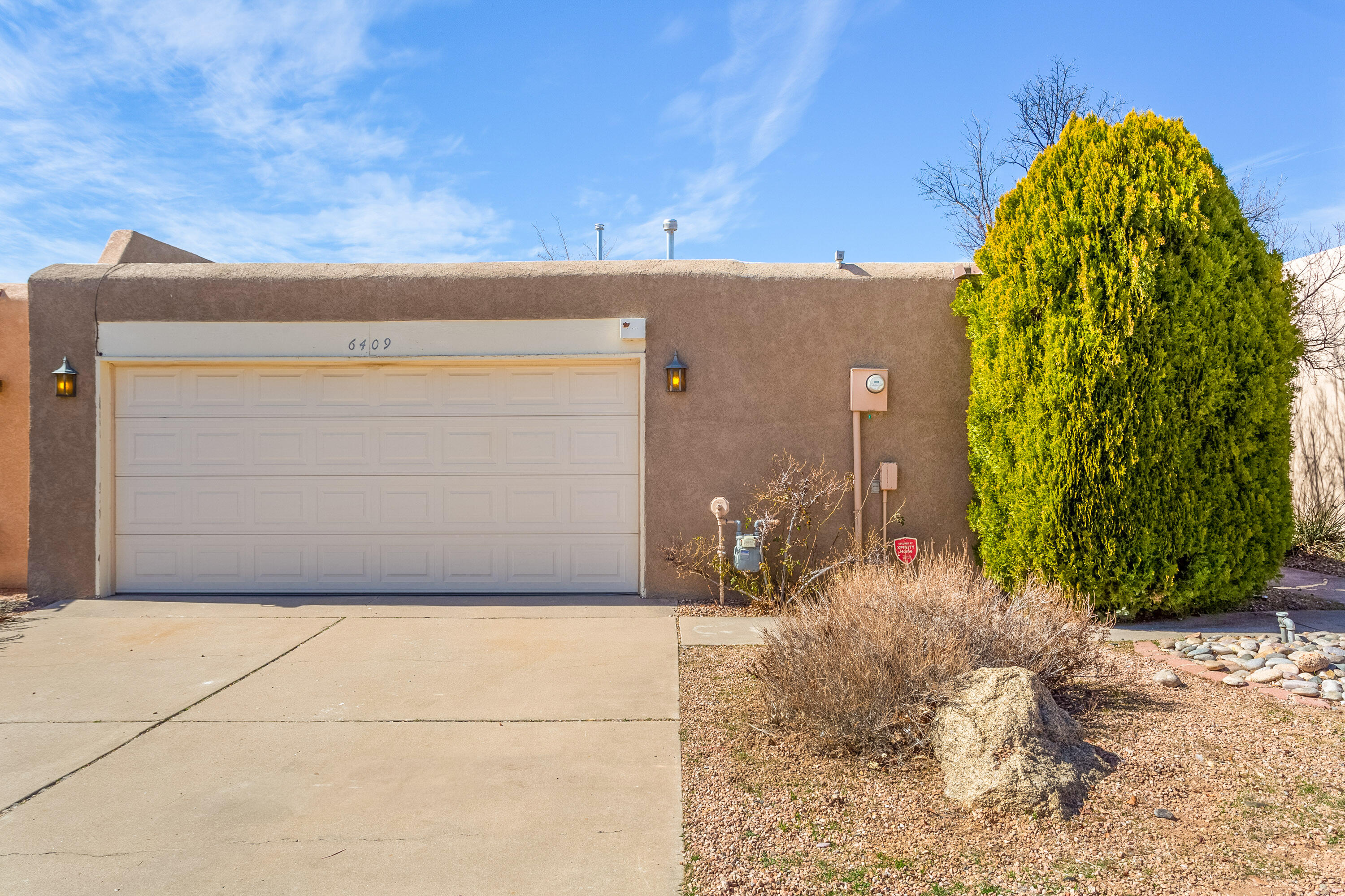 6409 Antares Road NE