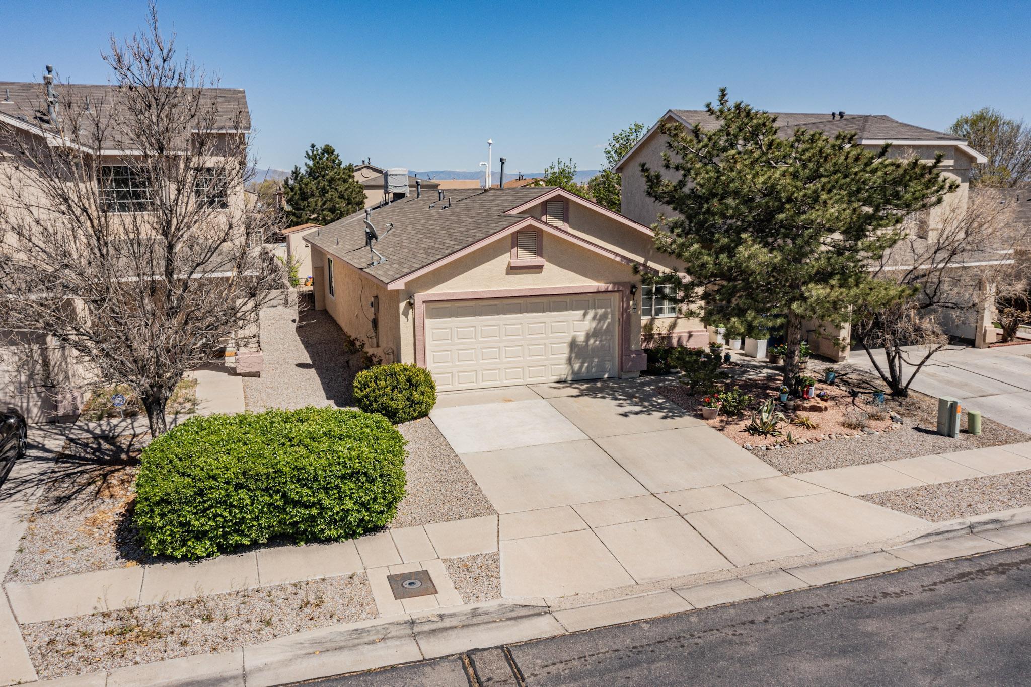 628 Vista Viva Lane SW