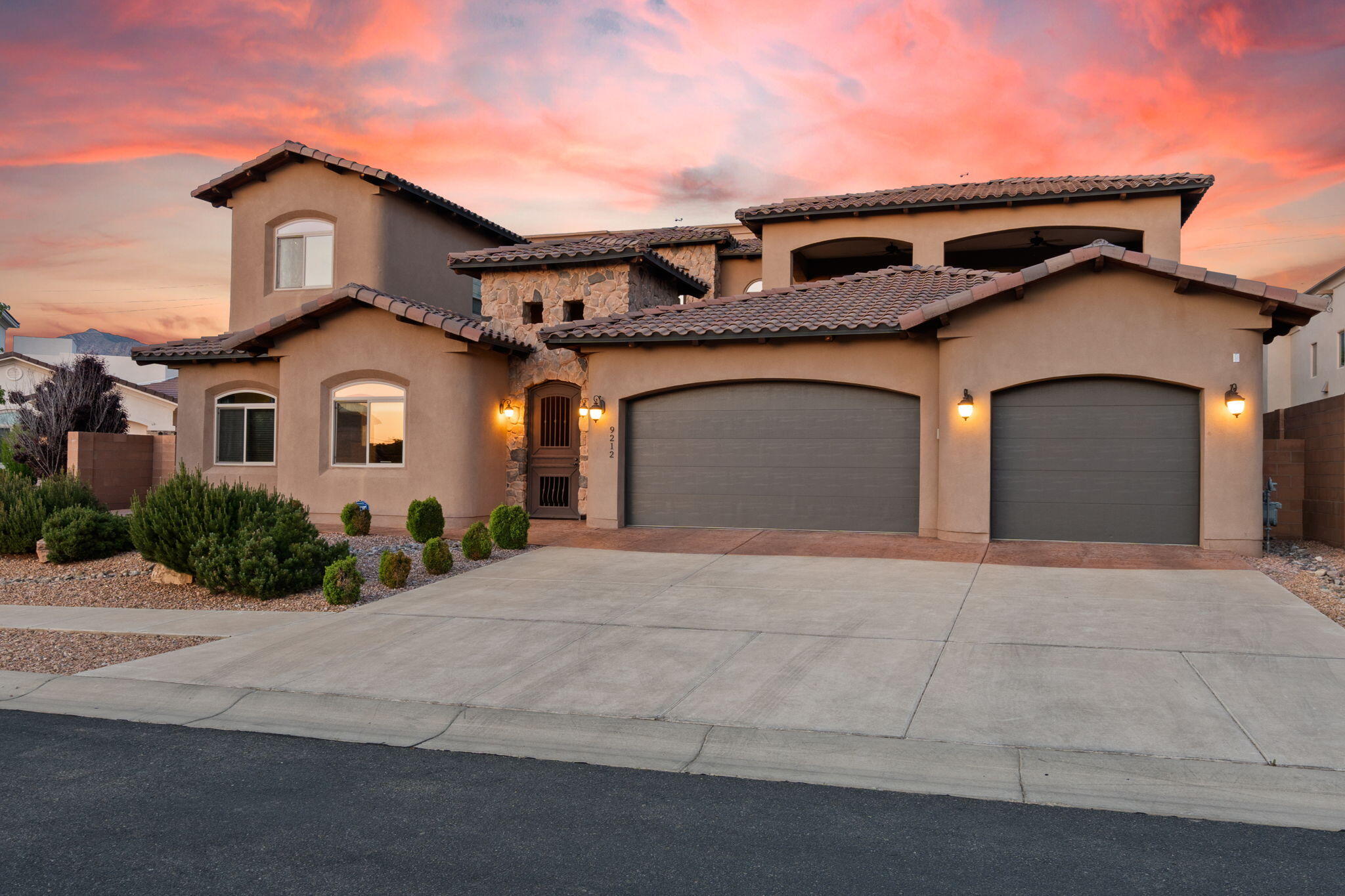 9212 Lexie Lane