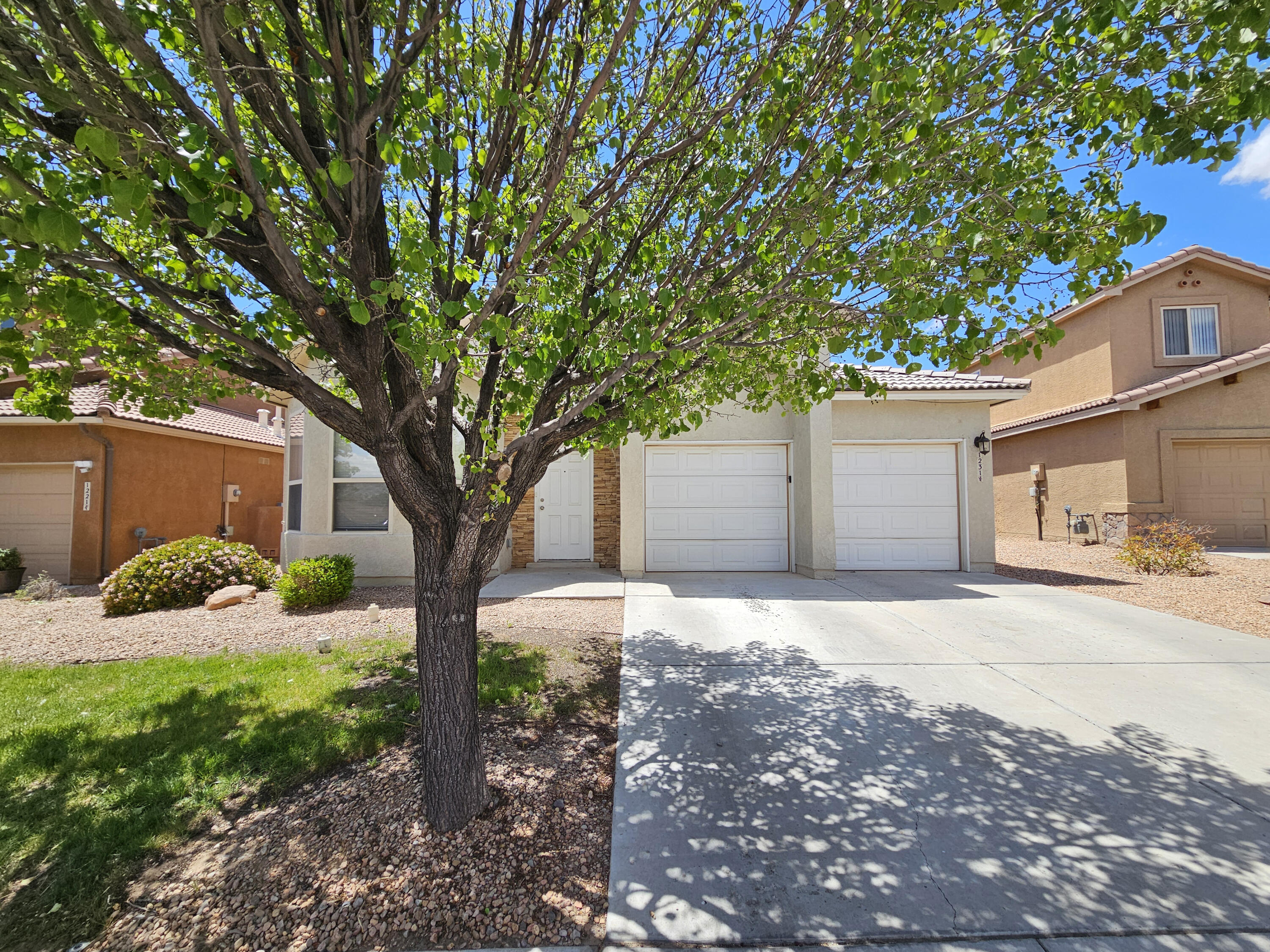 1231 Alvarado Way