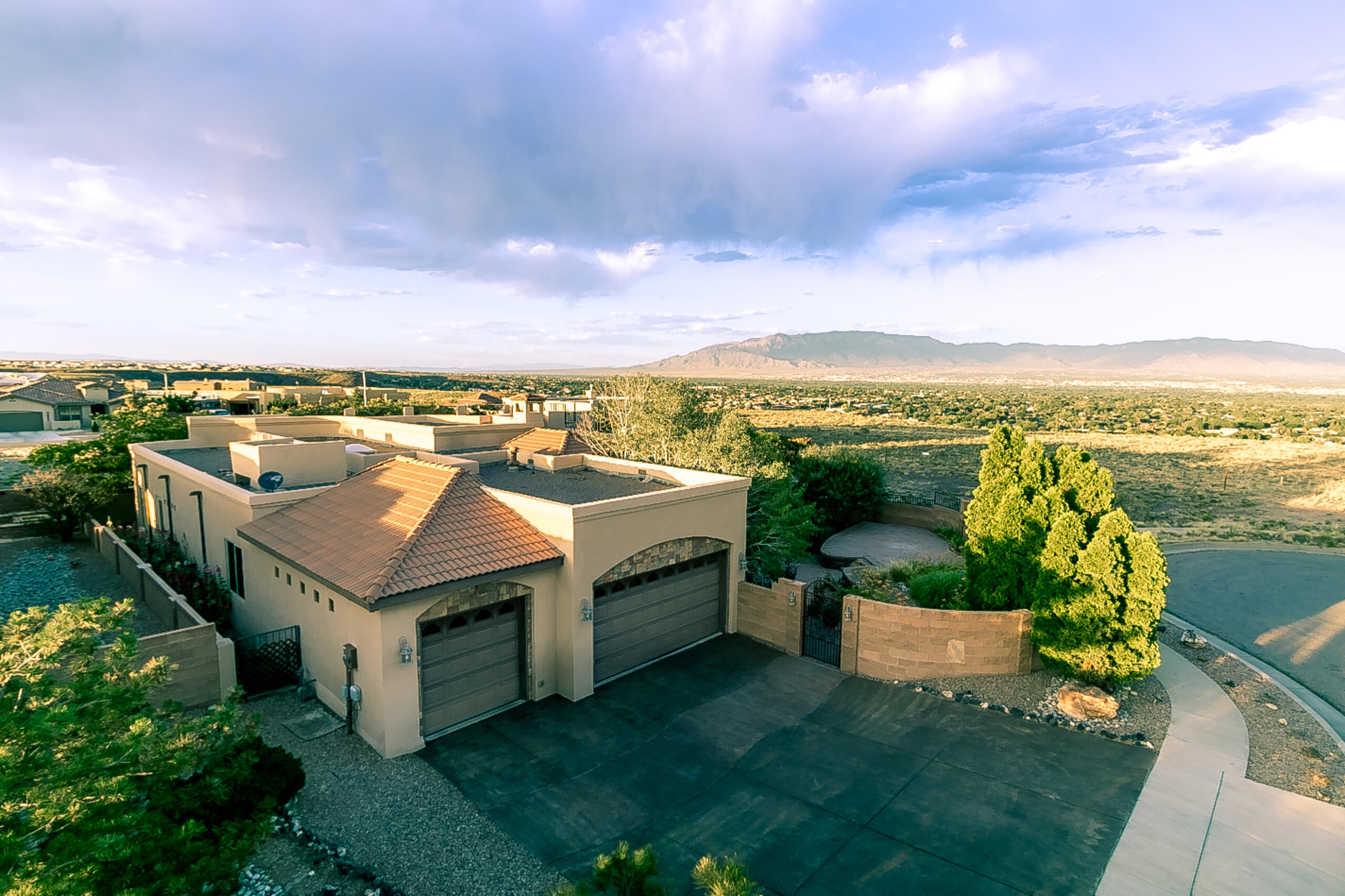 7909 Mauna Loa Drive NW