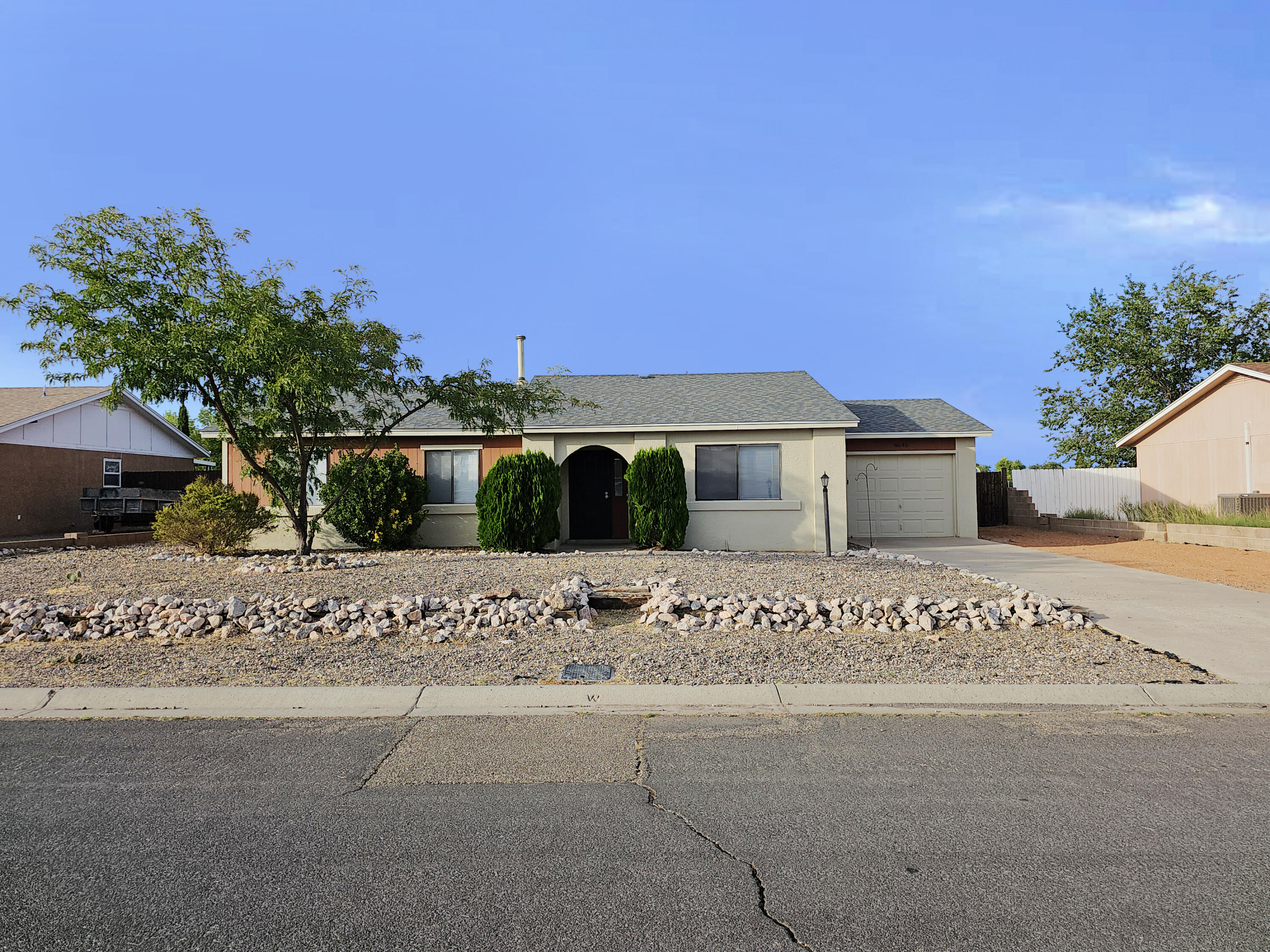 4645 Gypsum Drive NE
