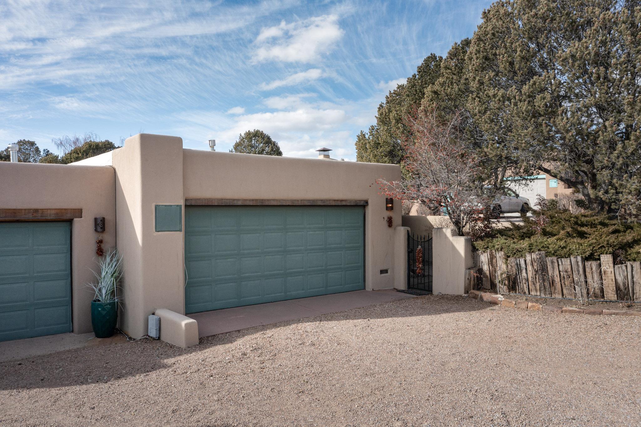 957 Los Lovatos Road