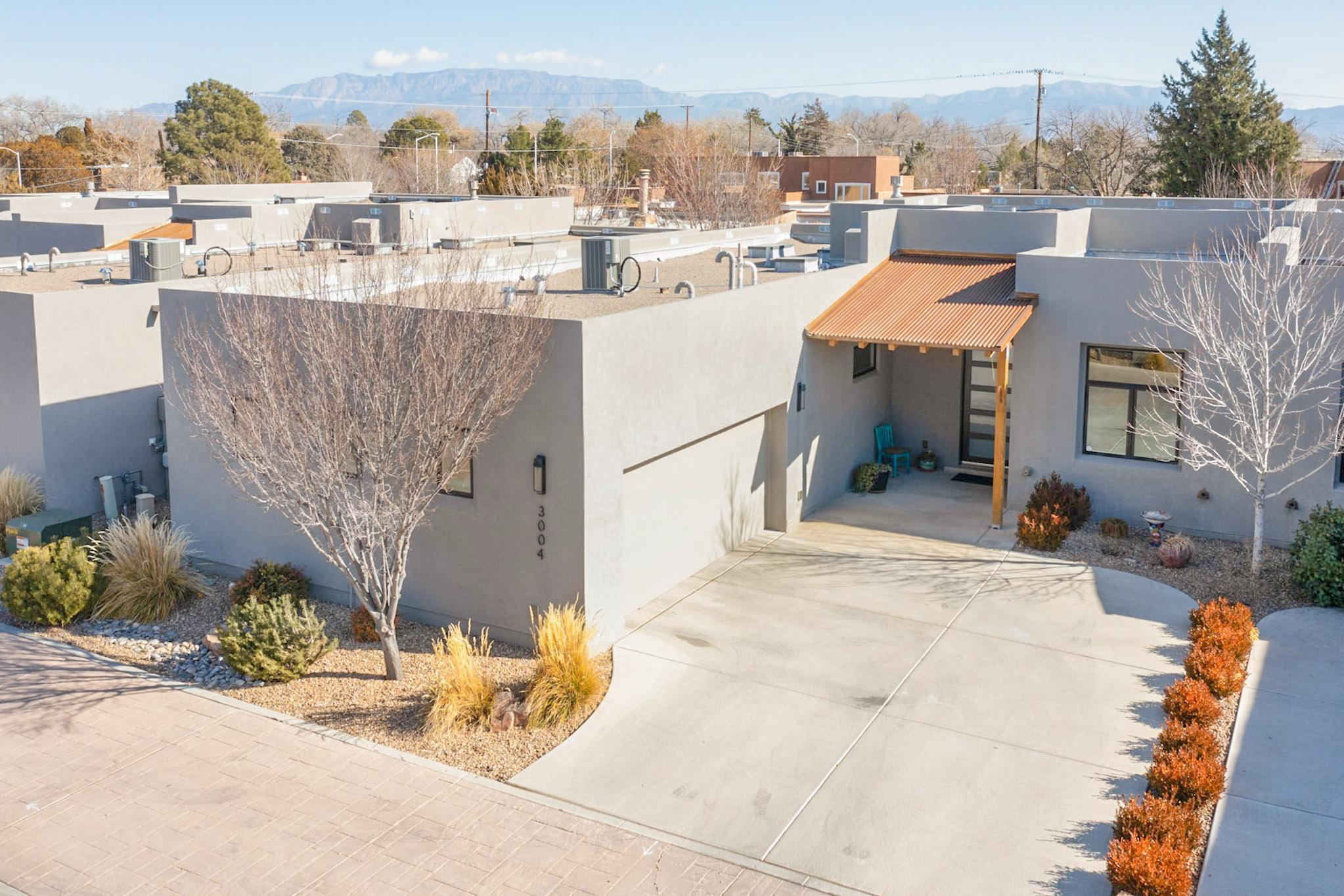 3004 CALLE OBISPO NW