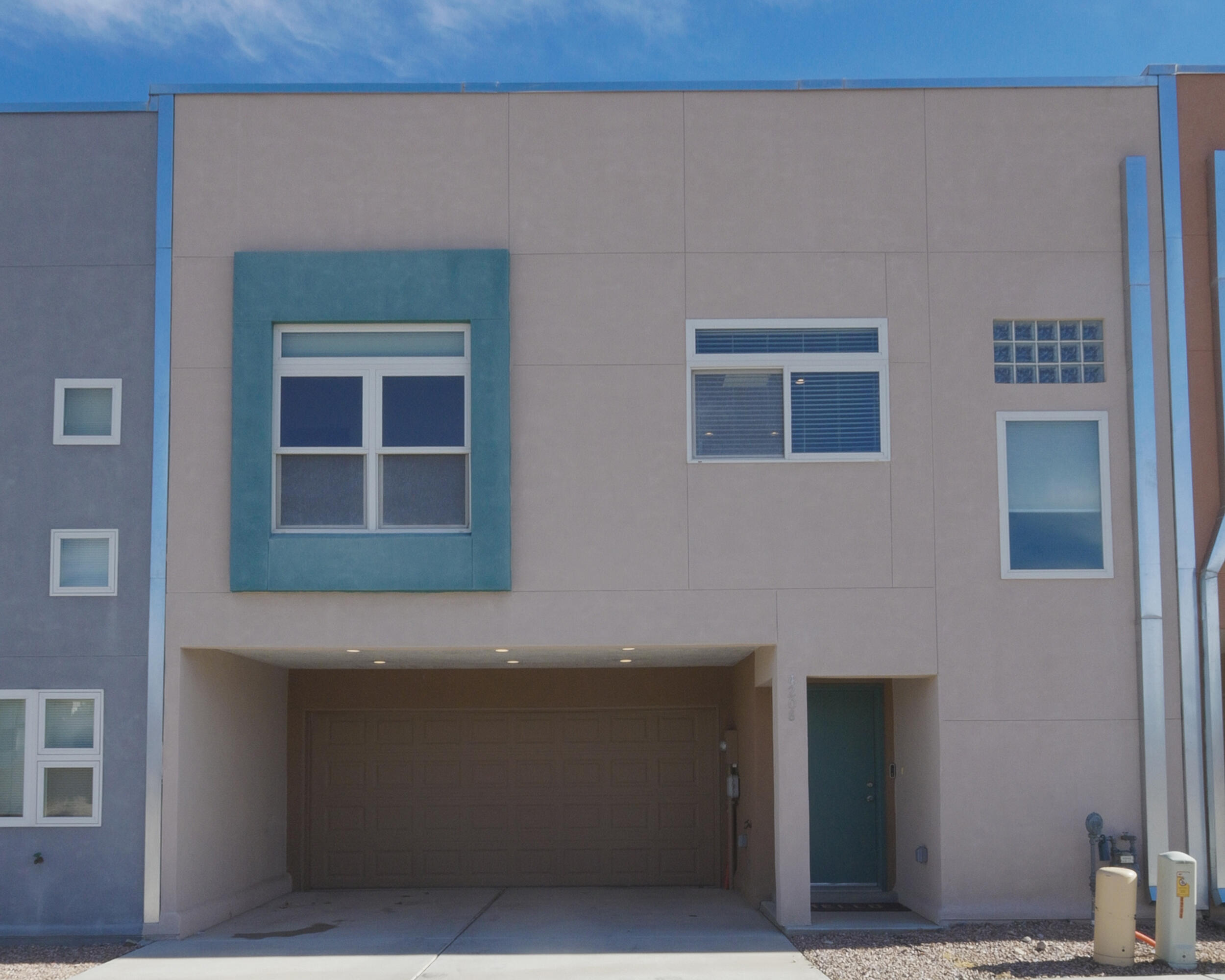 4208 VIDA VERDE Lane NE