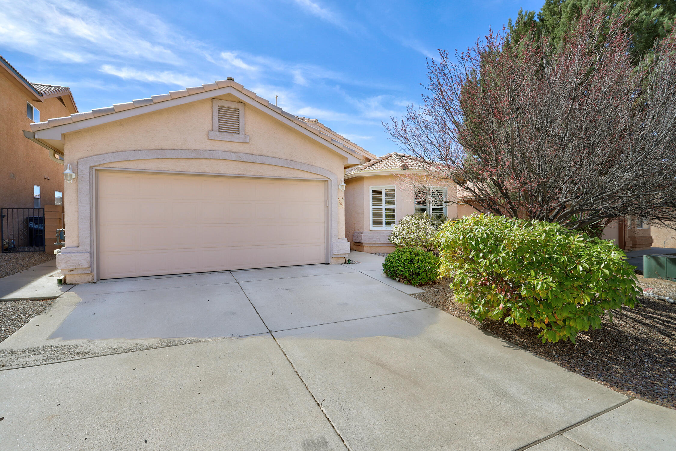8608 QUAIL CREEK Court NE