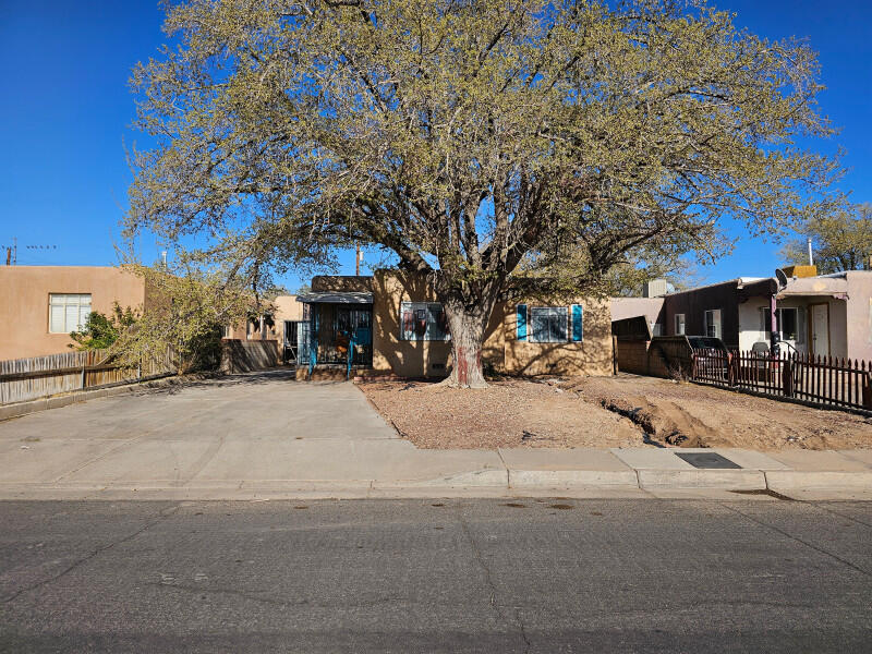 528 CAGUA Drive SE