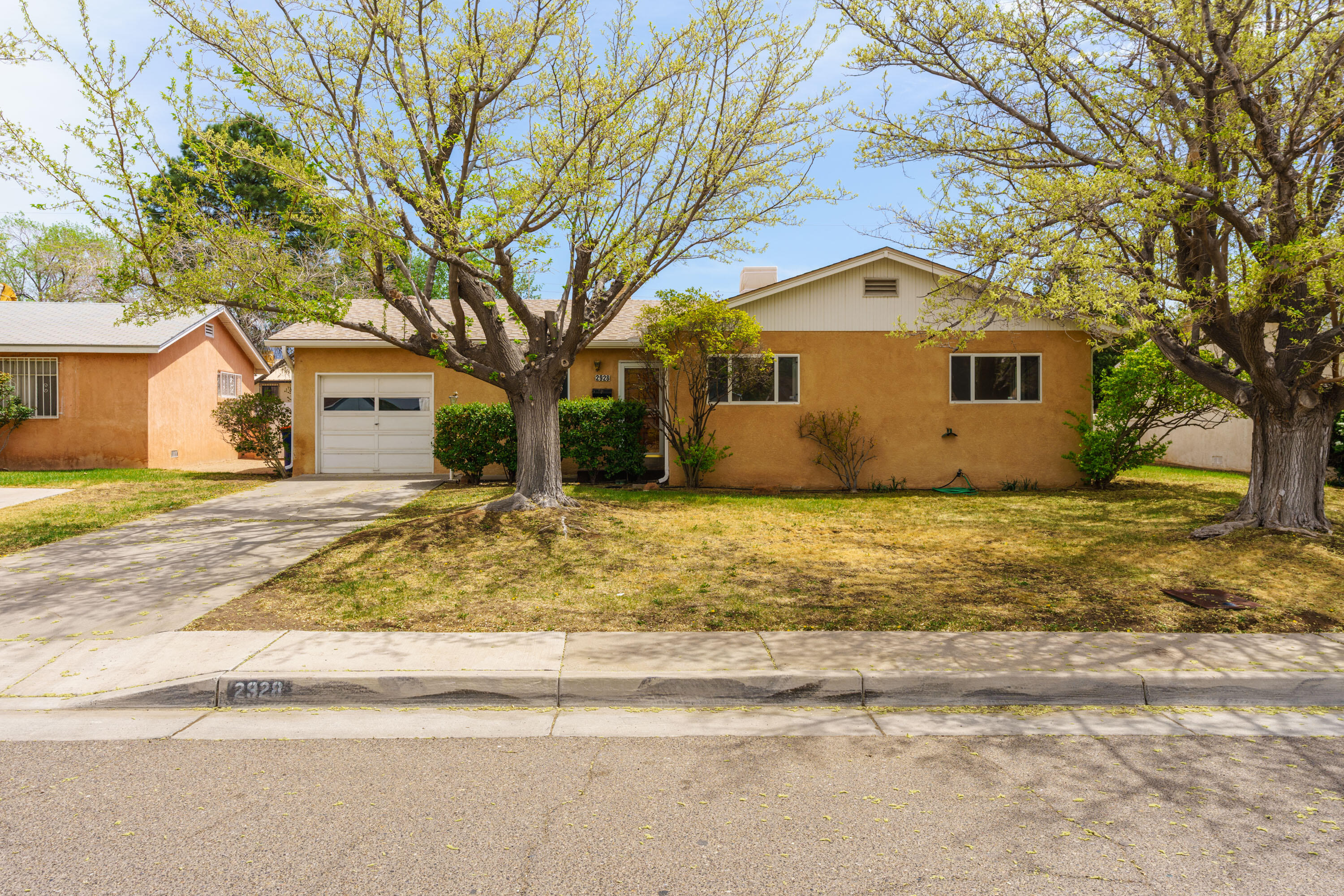 2928 CARDENAS Drive NE
