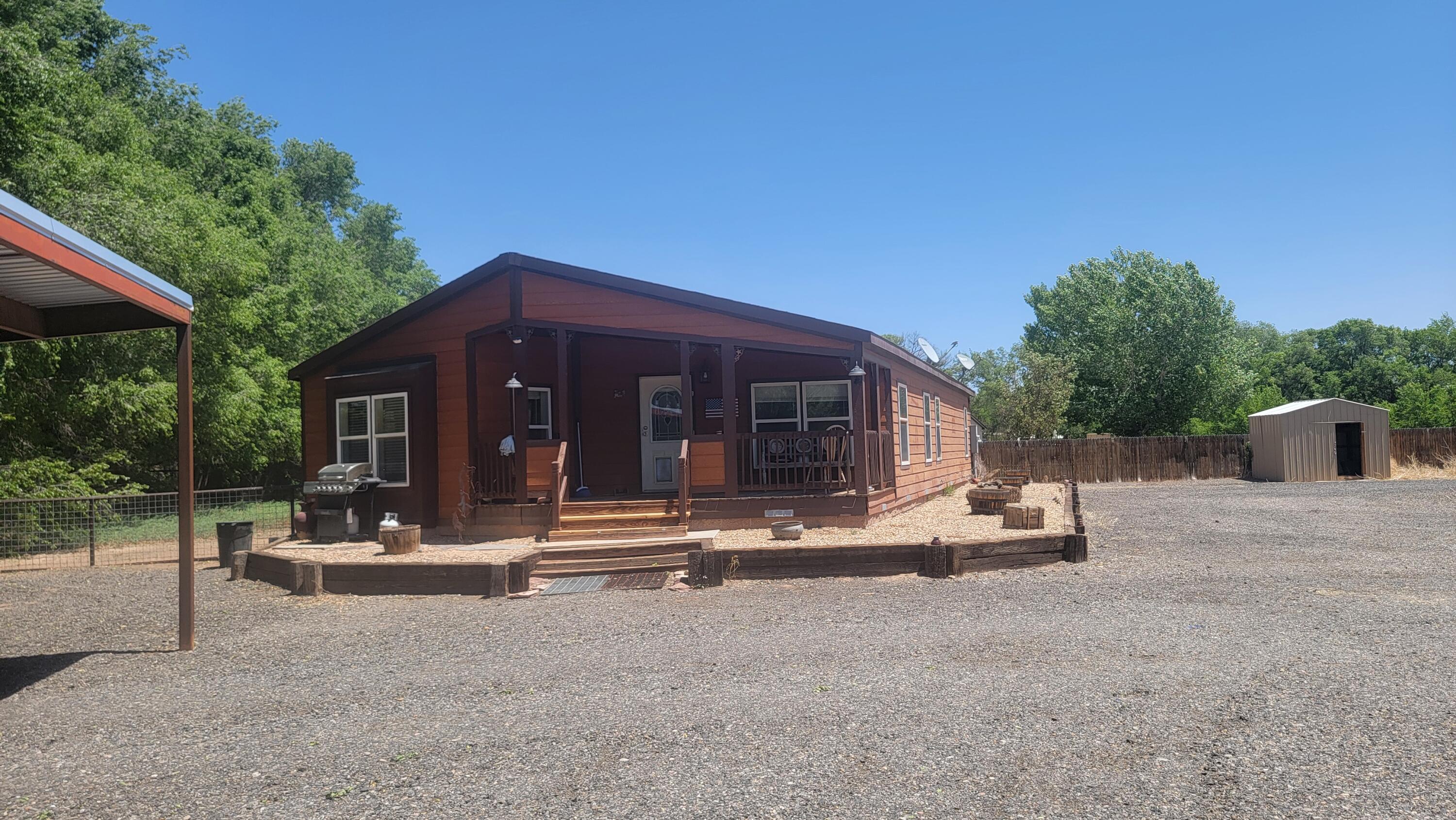39 SERVIS FARM Road