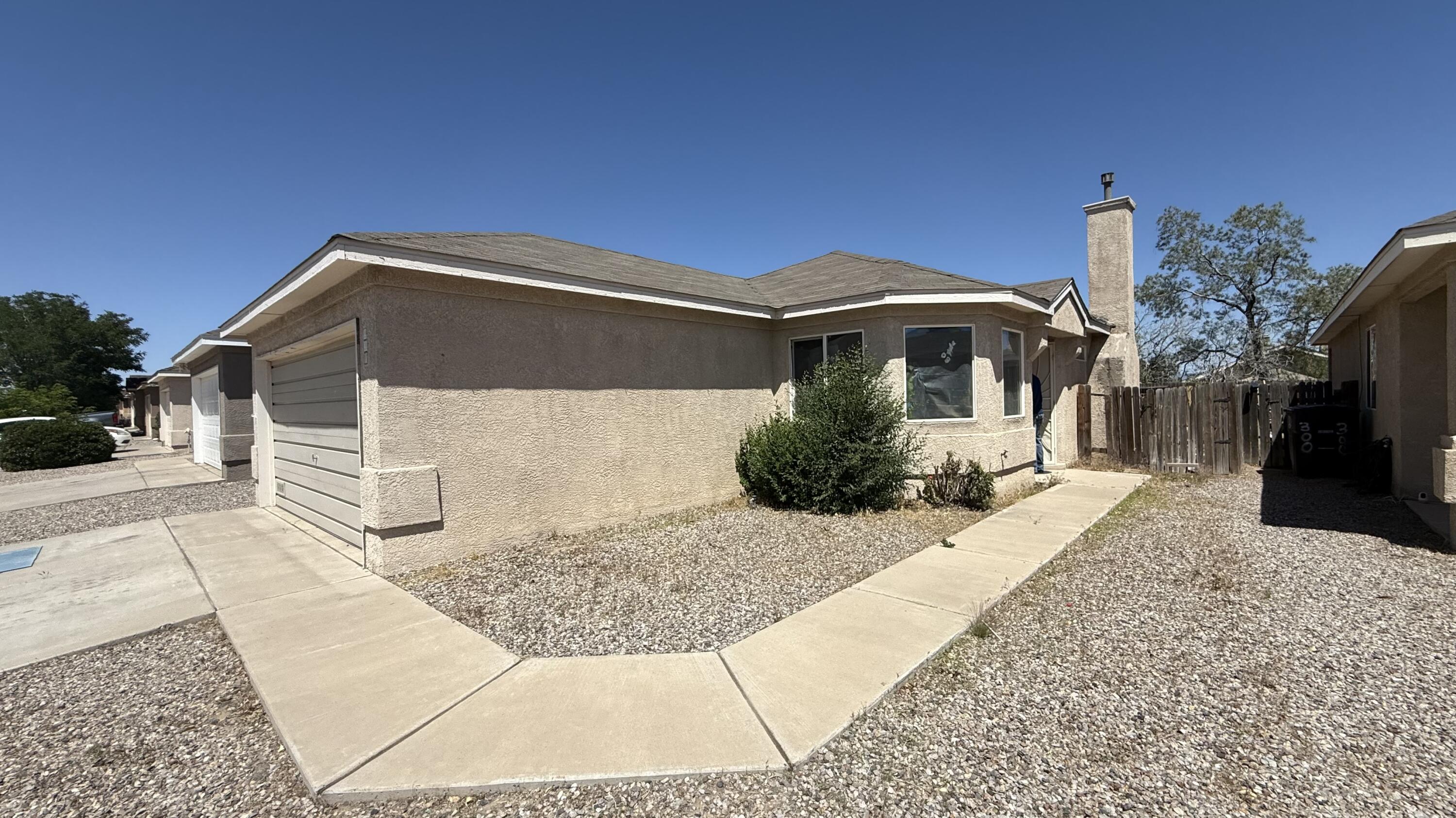 236 SAN TOMAS Lane SW