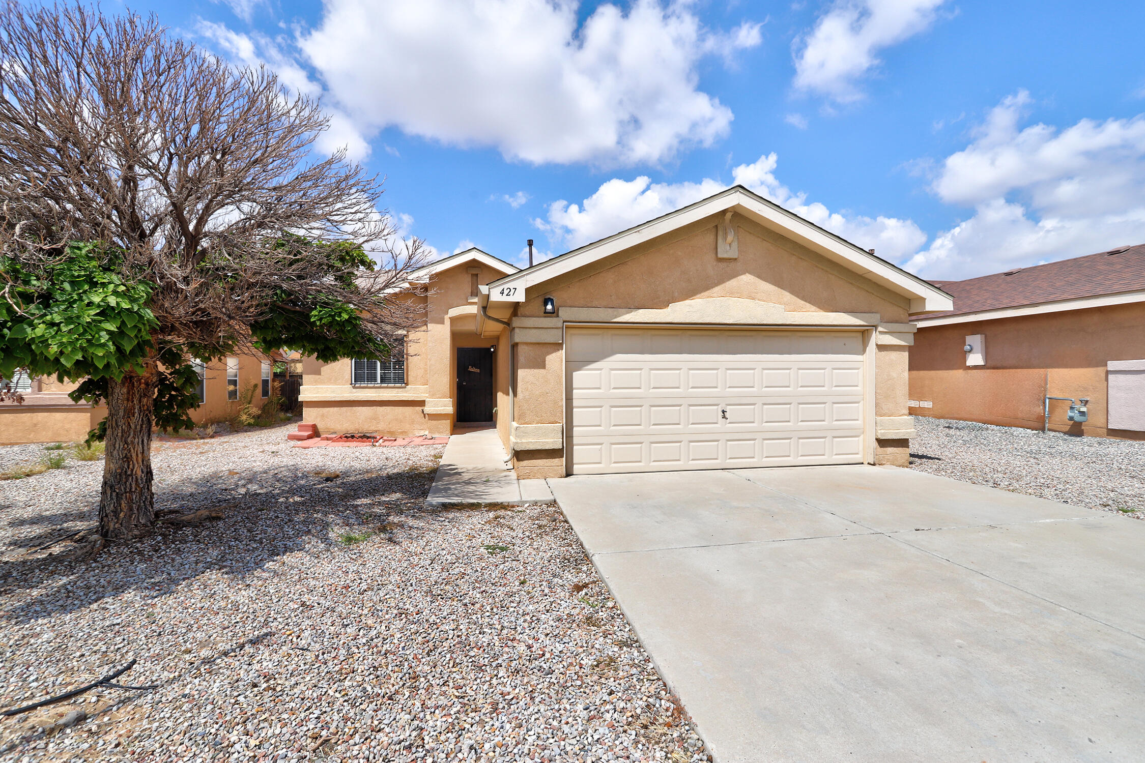 427 BLUETHORN Court SW