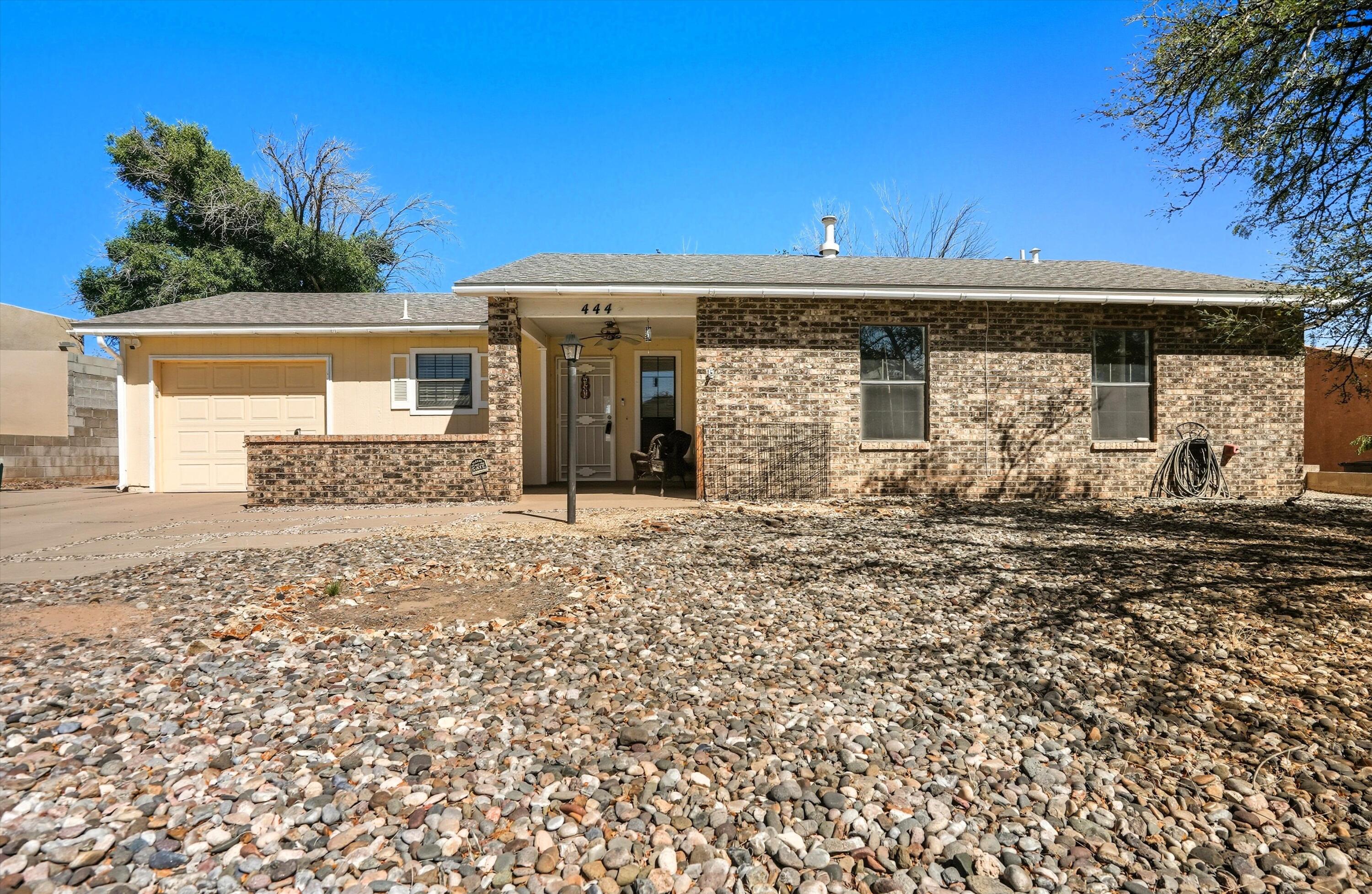444 STALLION Road SE