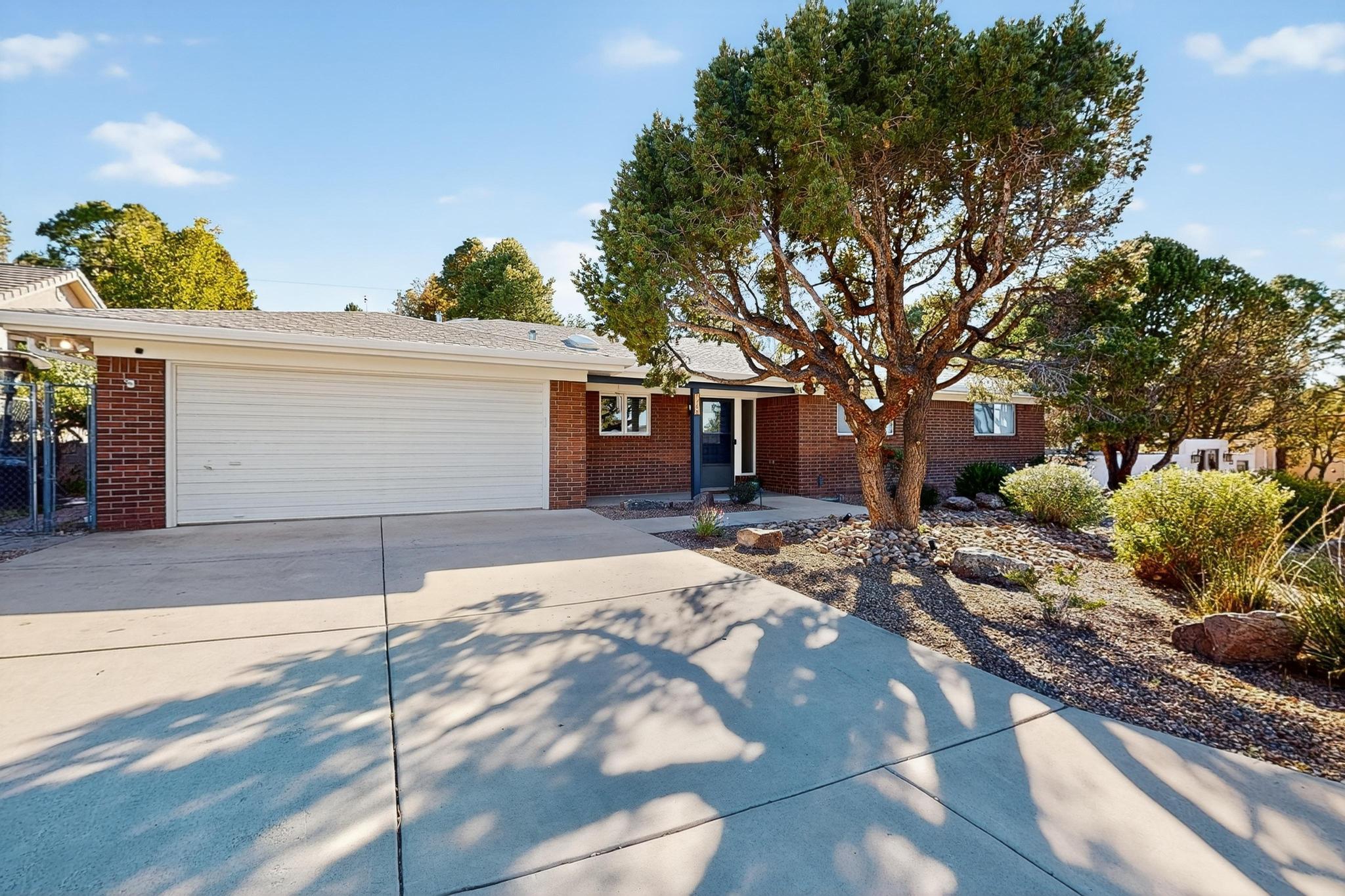 716 Stagecoach Road SE