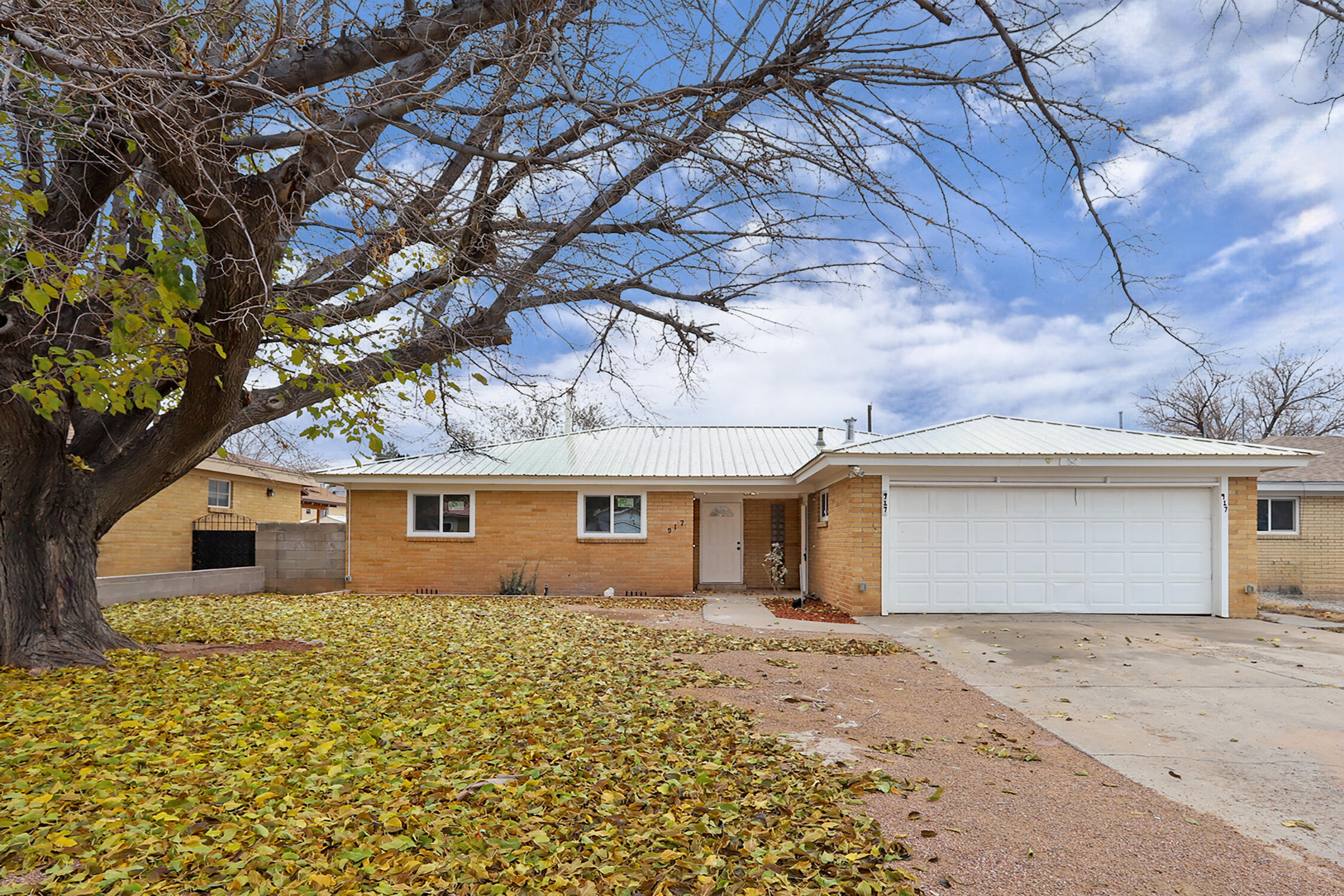 917 Cardenas Drive SE