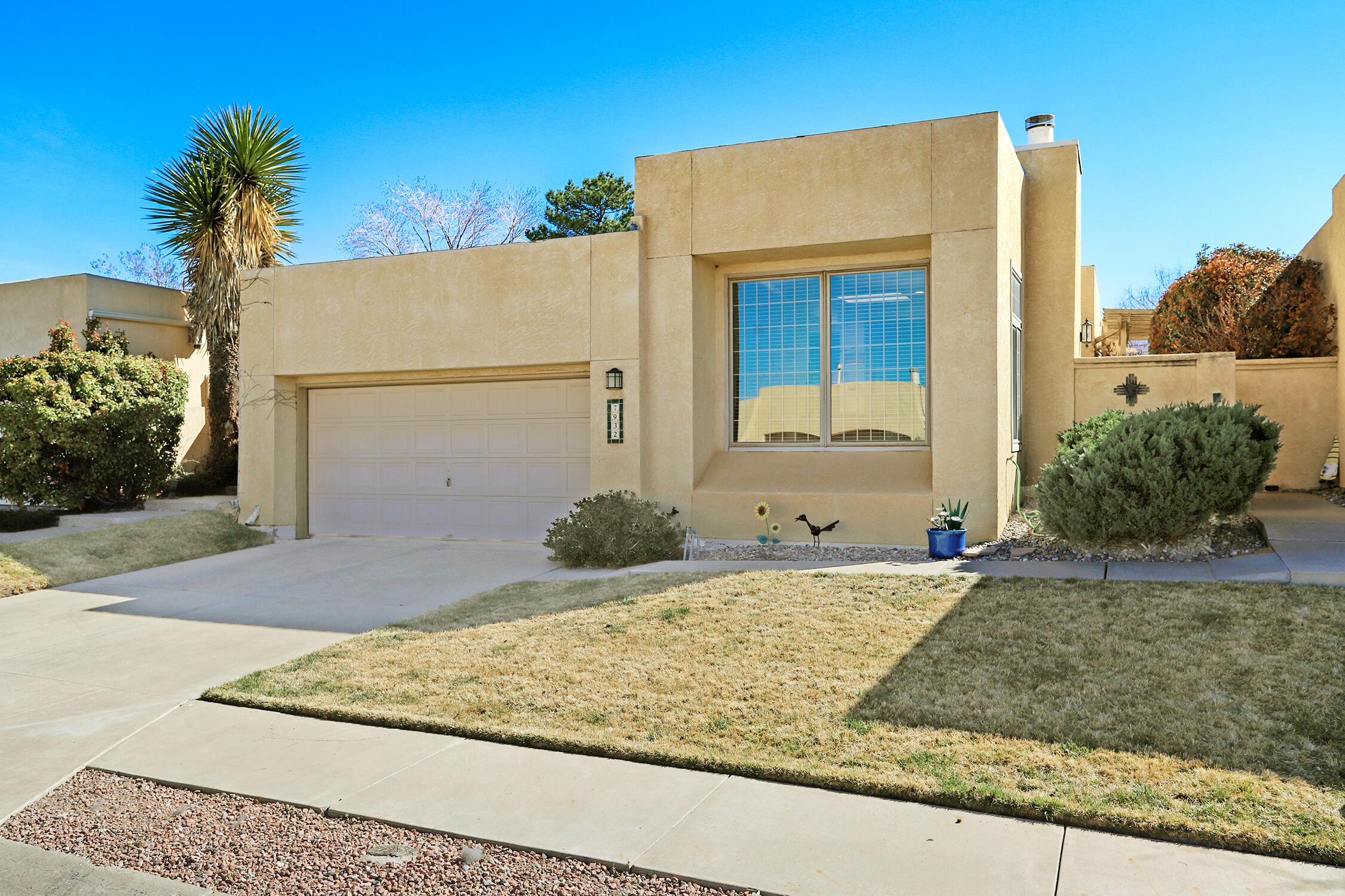 7932 Woodridge Drive NE