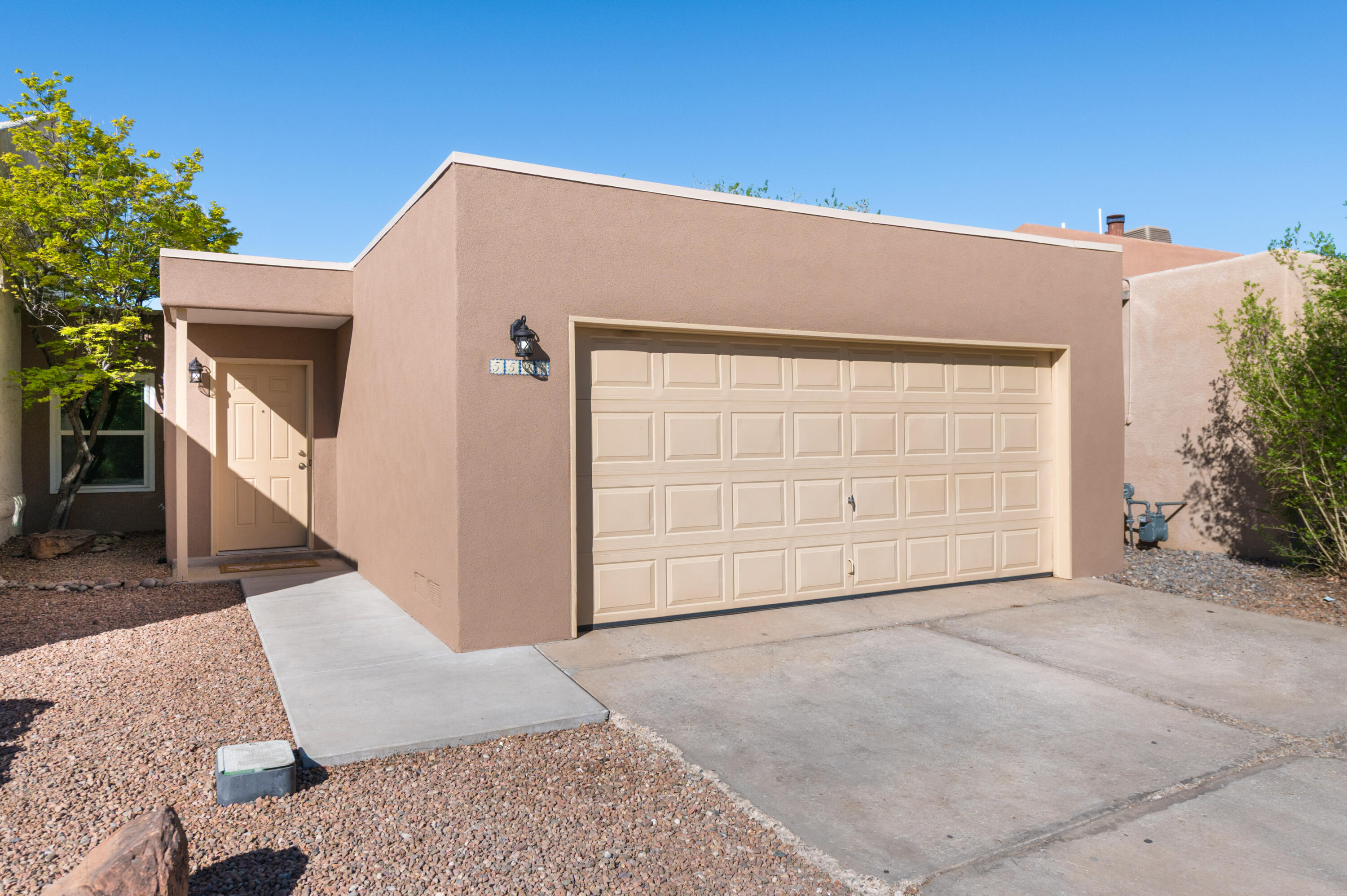 5521 Overlook Drive NE