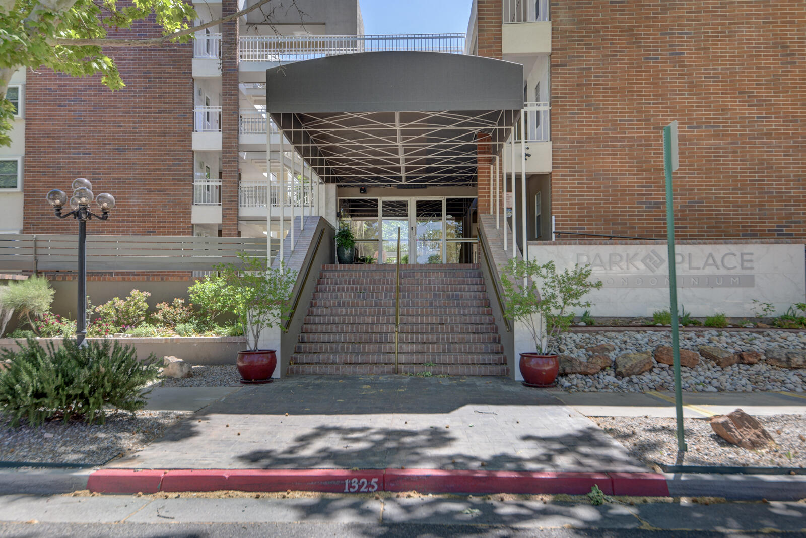 1325 Park Avenue SW 207