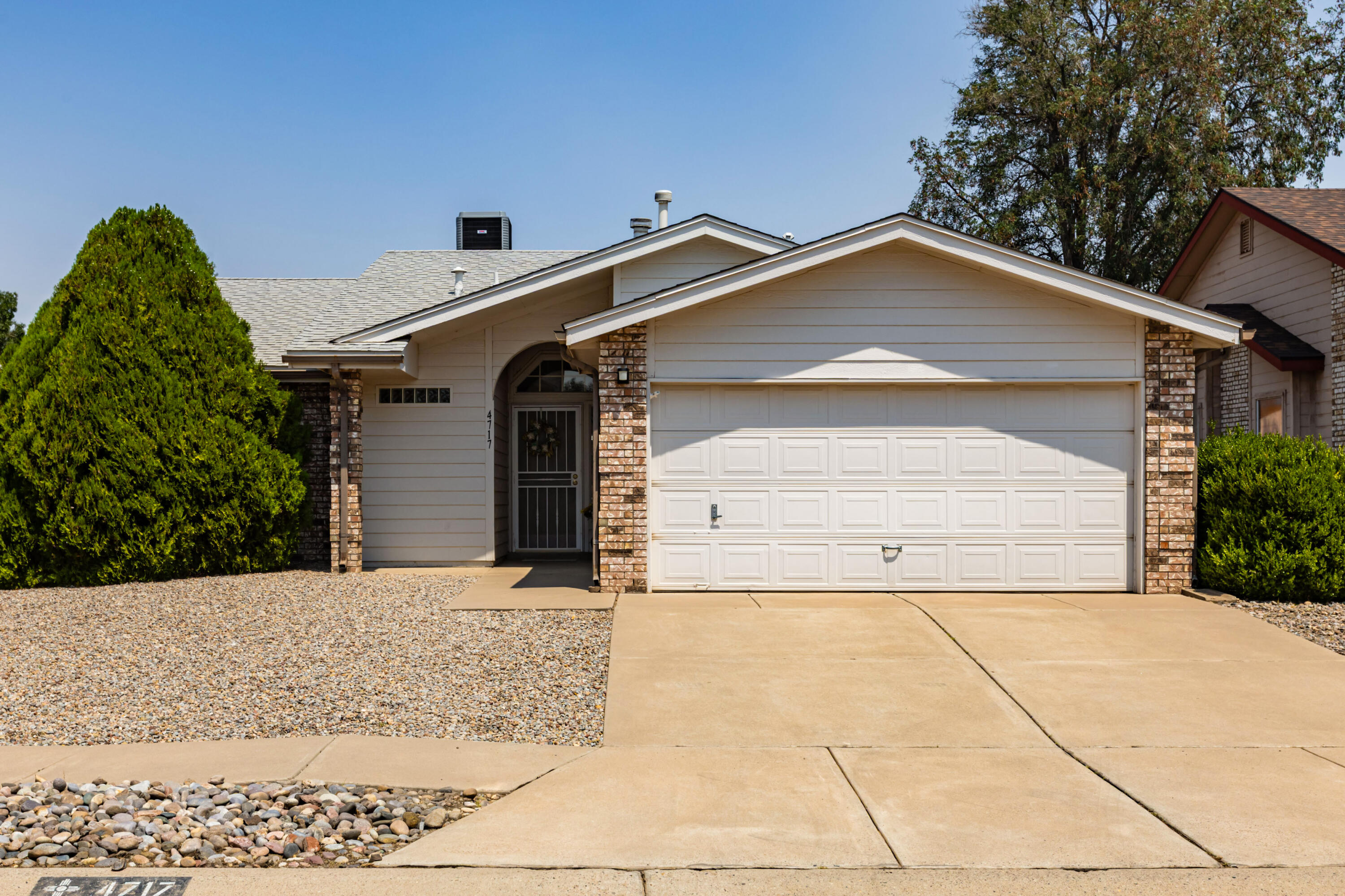 4717 Snapdragon Road NW