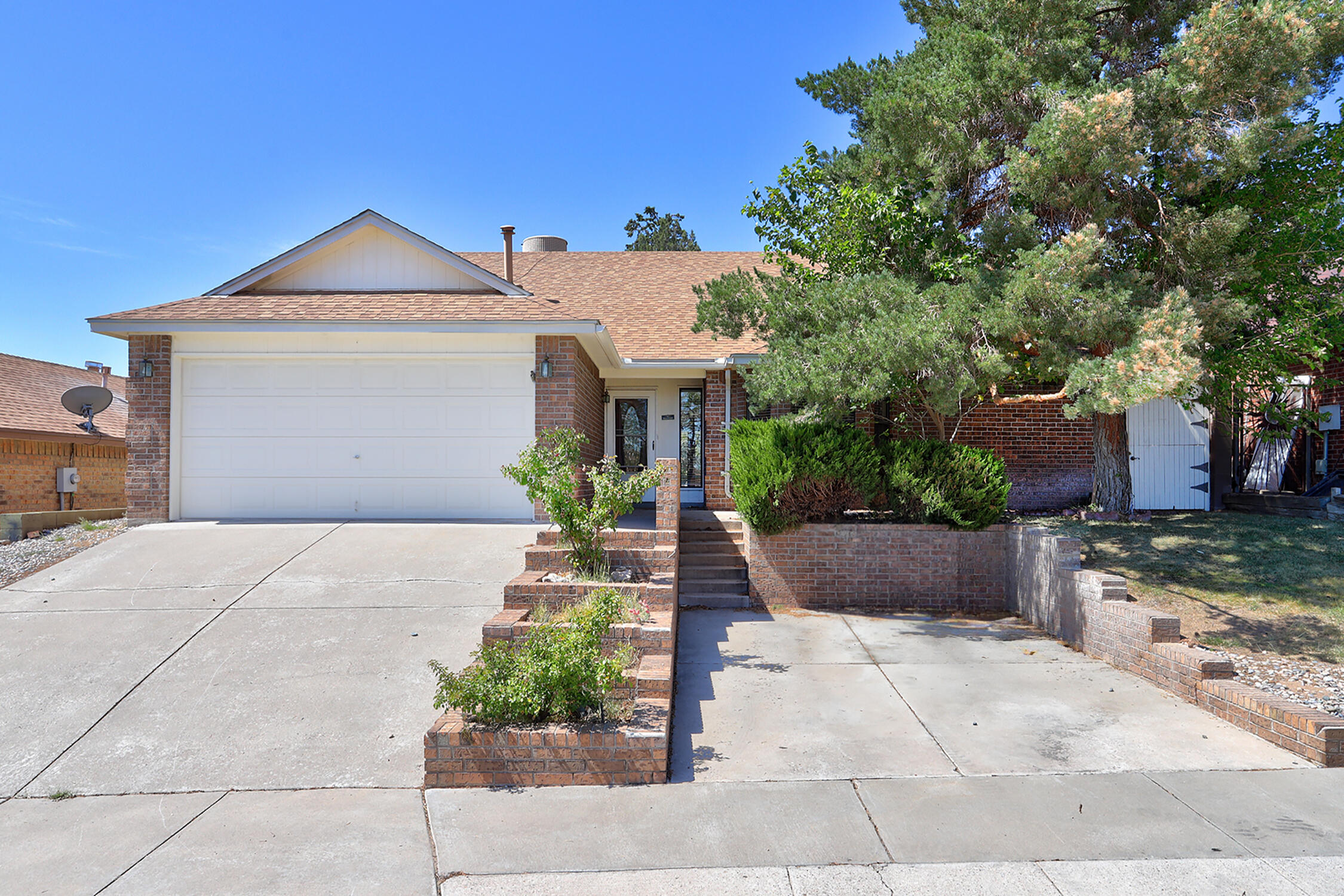 5305 Tamariz Drive NW
