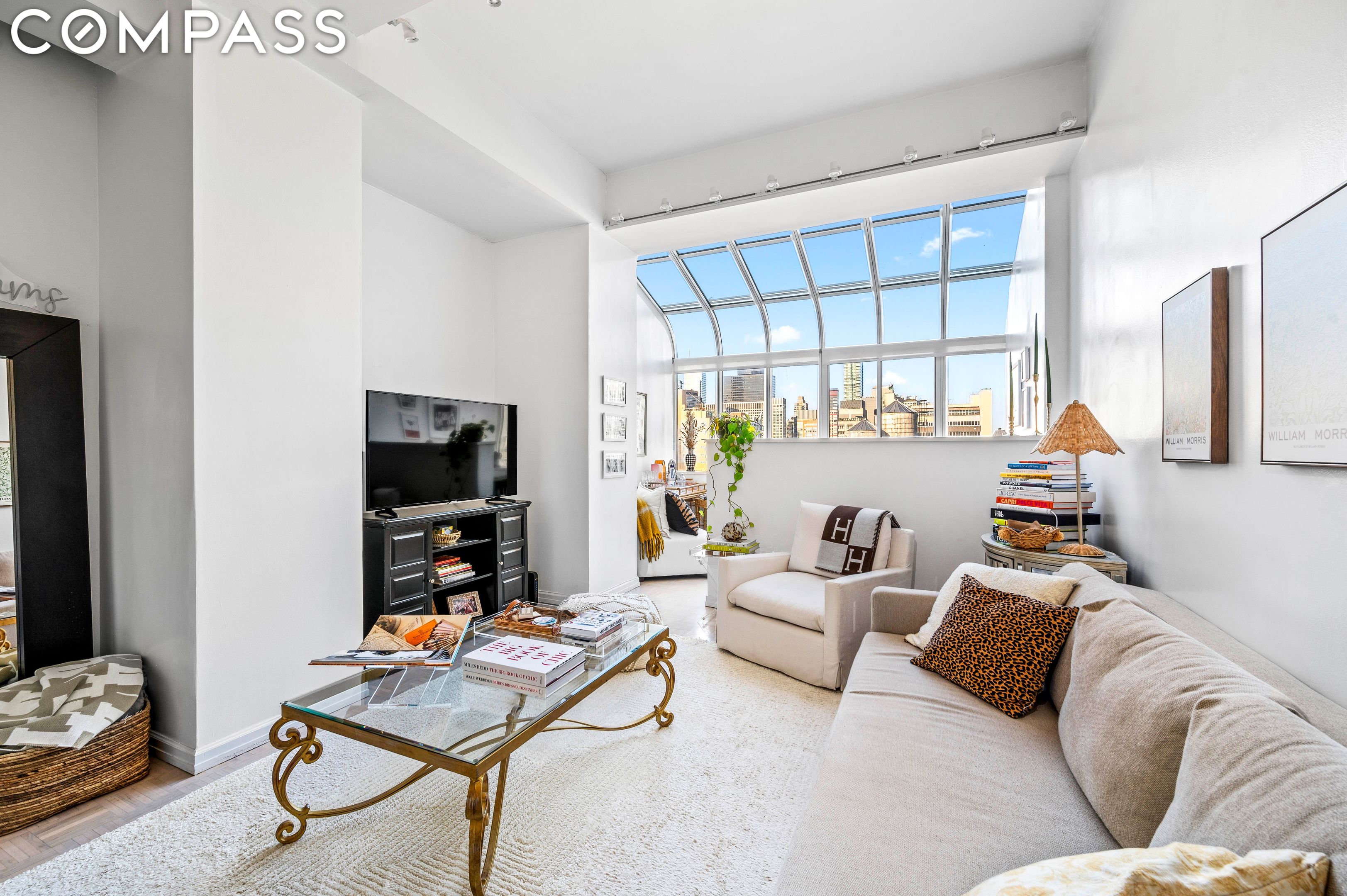 310 E 46th Street 19F
