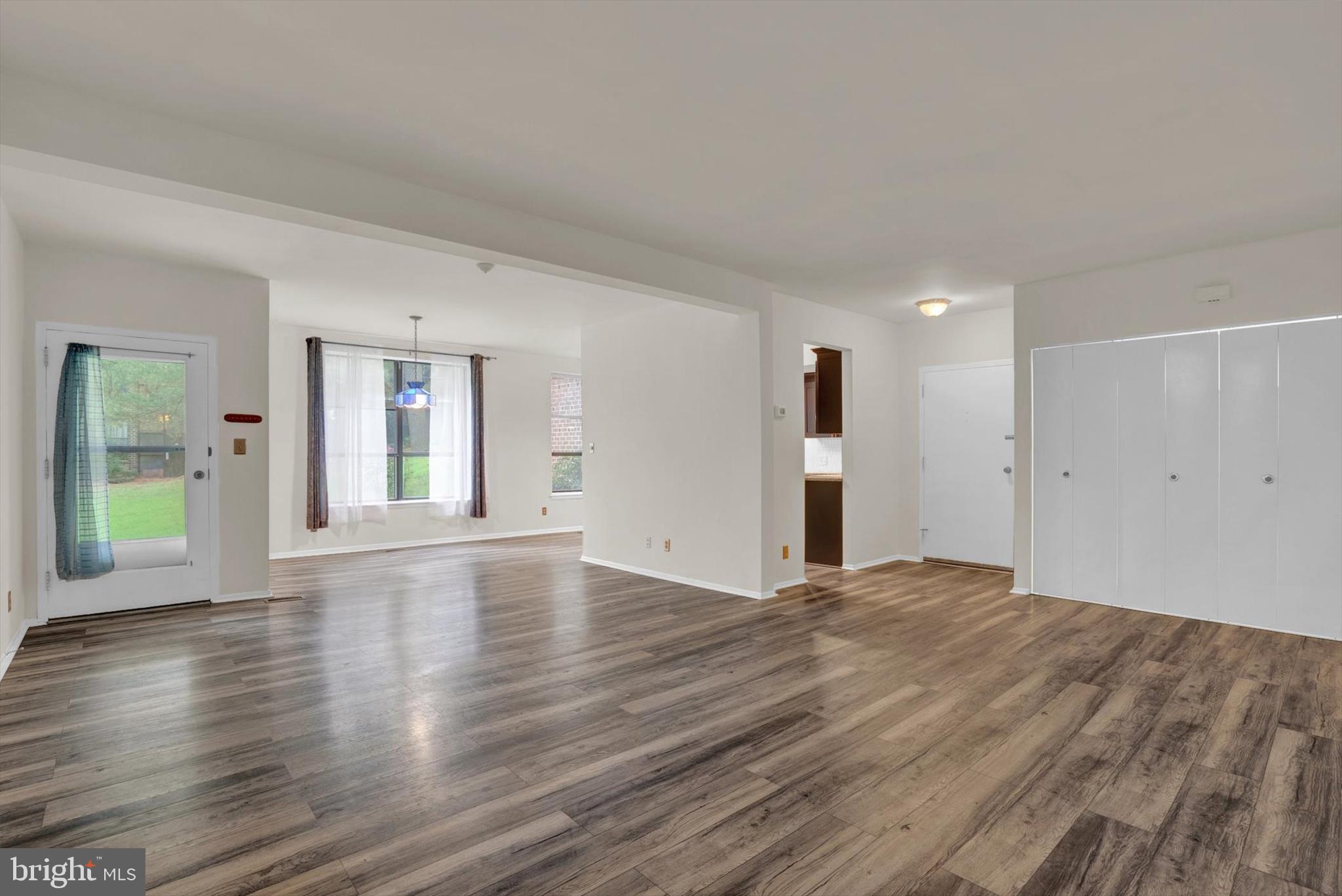 8 Fairway Road