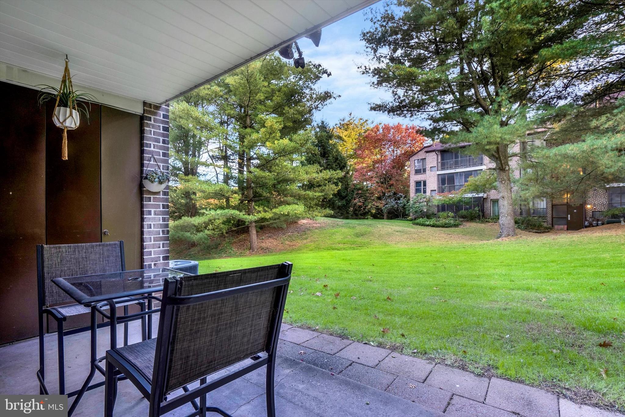 8 Fairway Road