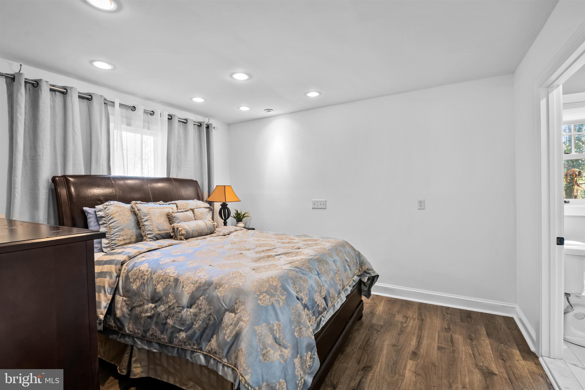 8 Trent Pl
