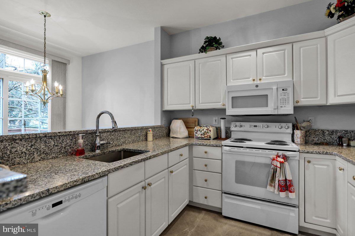 2 Wyomissing Ct