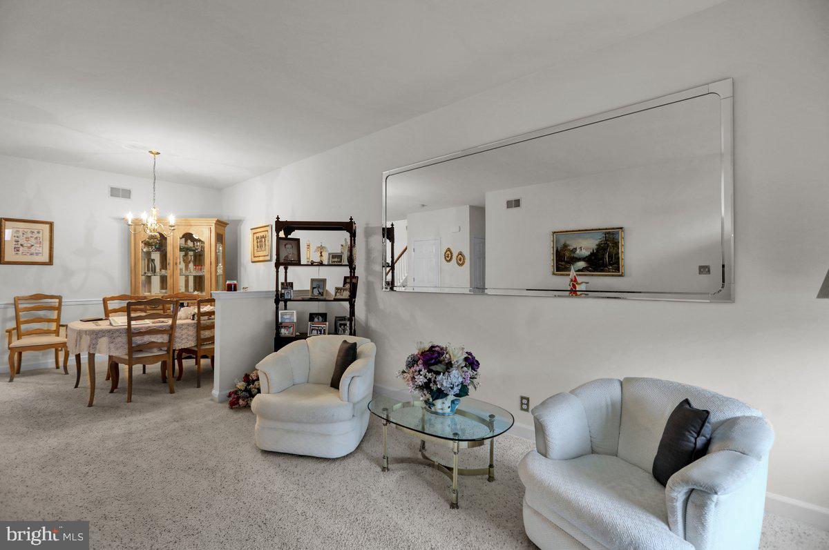 2 Wyomissing Ct