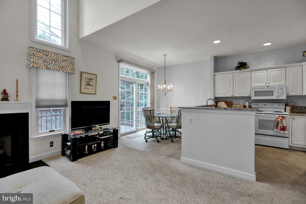 2 Wyomissing Ct